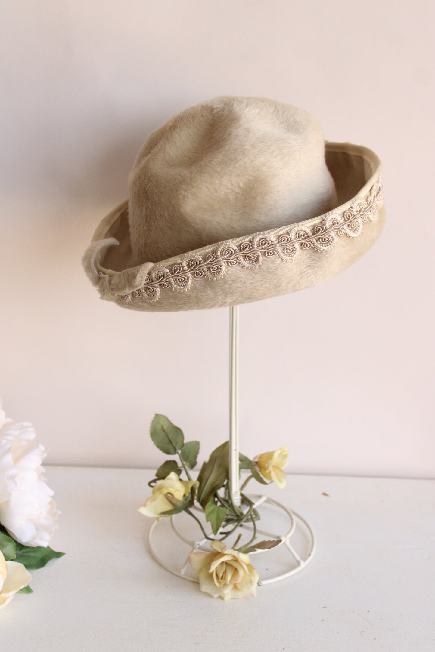 Vintage 1960s Lilli Faux Fur Wool Hat