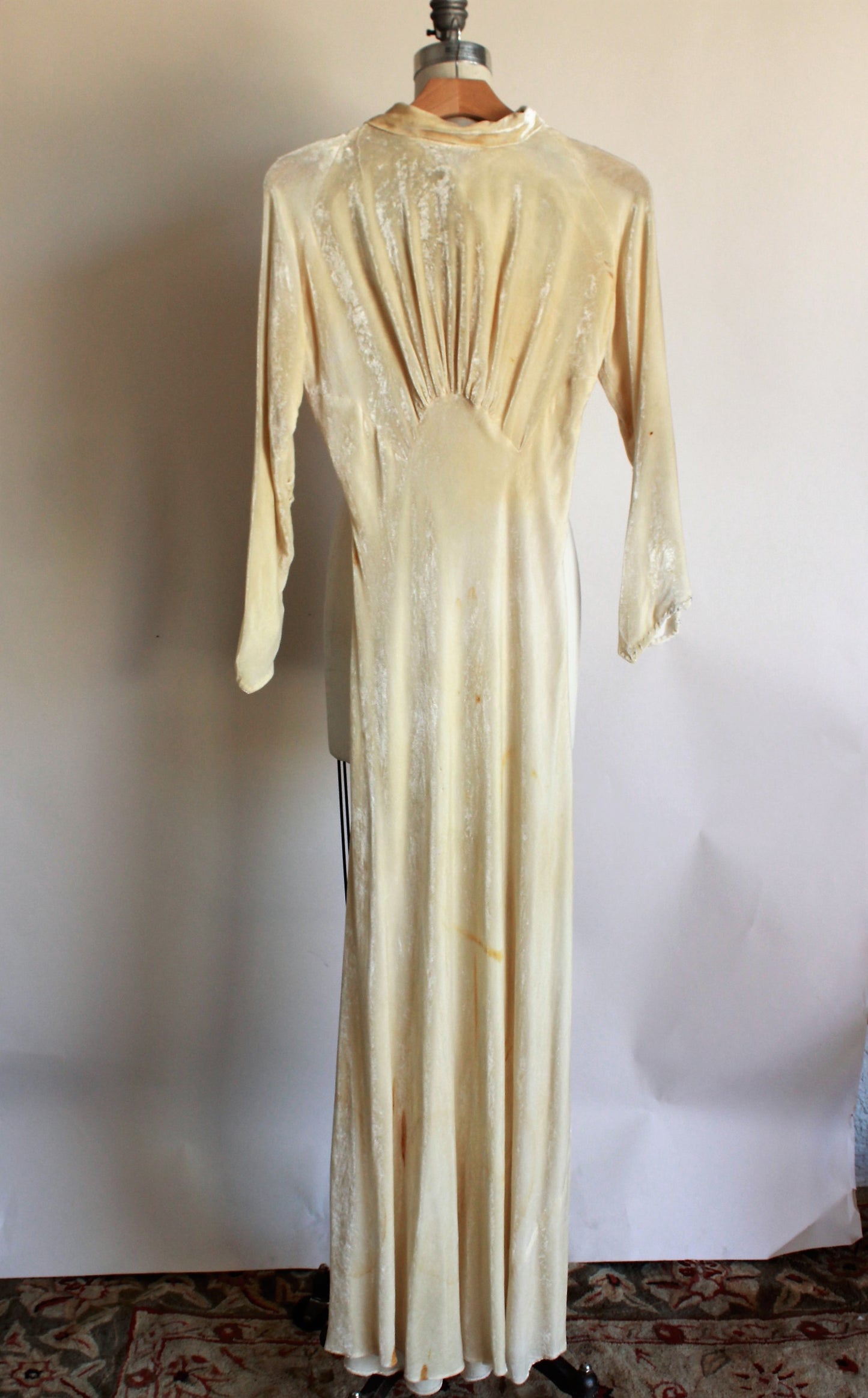 Vintage 1930's Ivory Velvet Wedding Gown