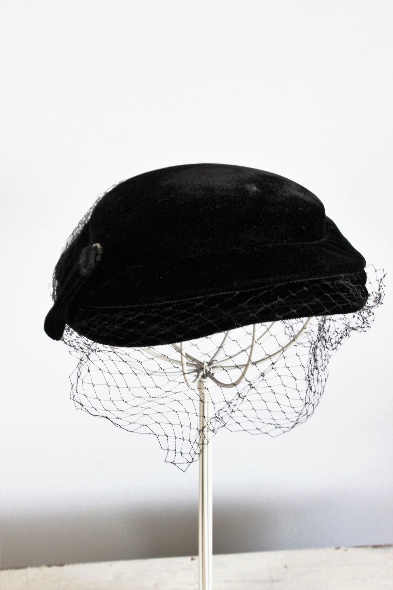 Vintage 1950s Black Velvet Hat With Birdcage Veil 