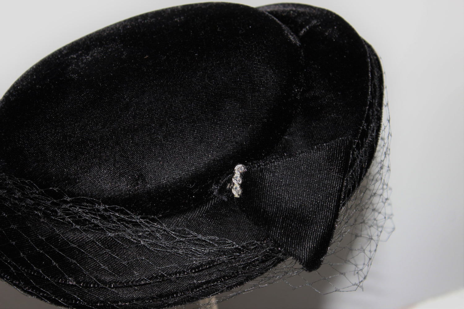 Vintage 1950s Black Velvet Hat With Birdcage Veil 