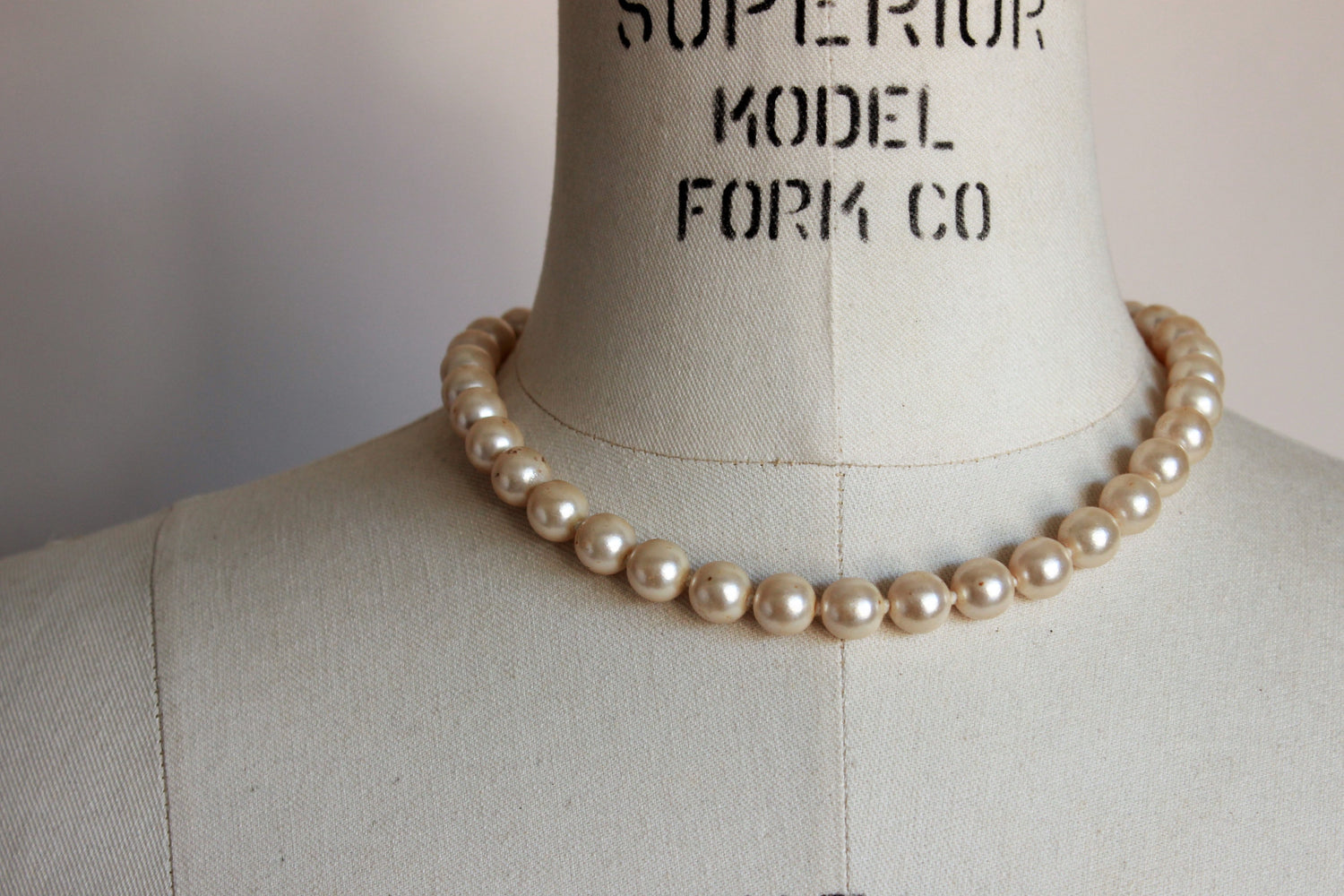 Vintage 1960s Faux Pearl Choker Necklace 16 Inch