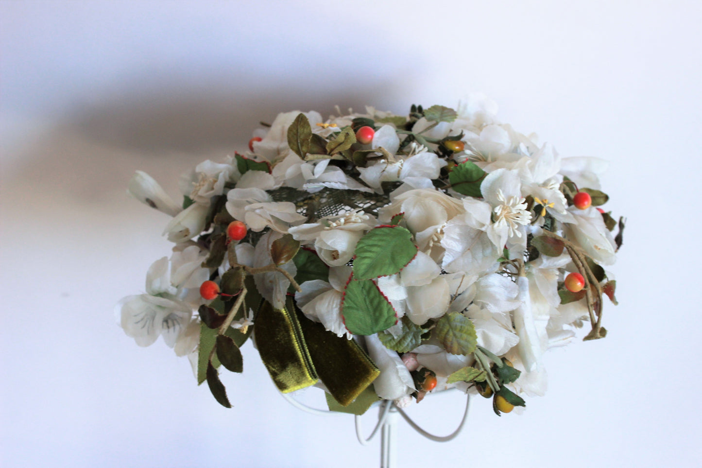 Vintage 1940s 1950s Pillbox Hat Covered With Faux Flowers