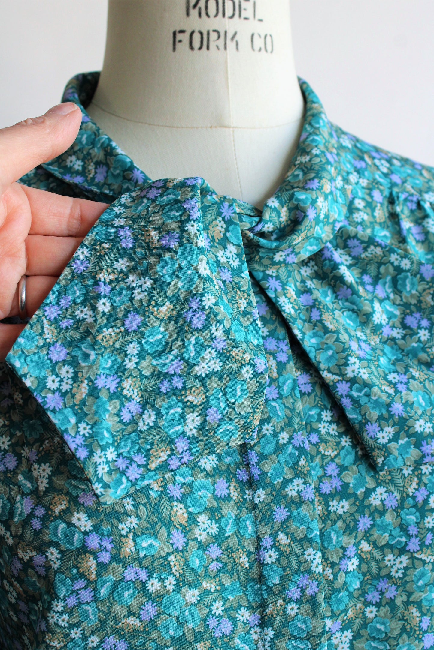 Vintage 1980s Floral Print Blouse with Bow