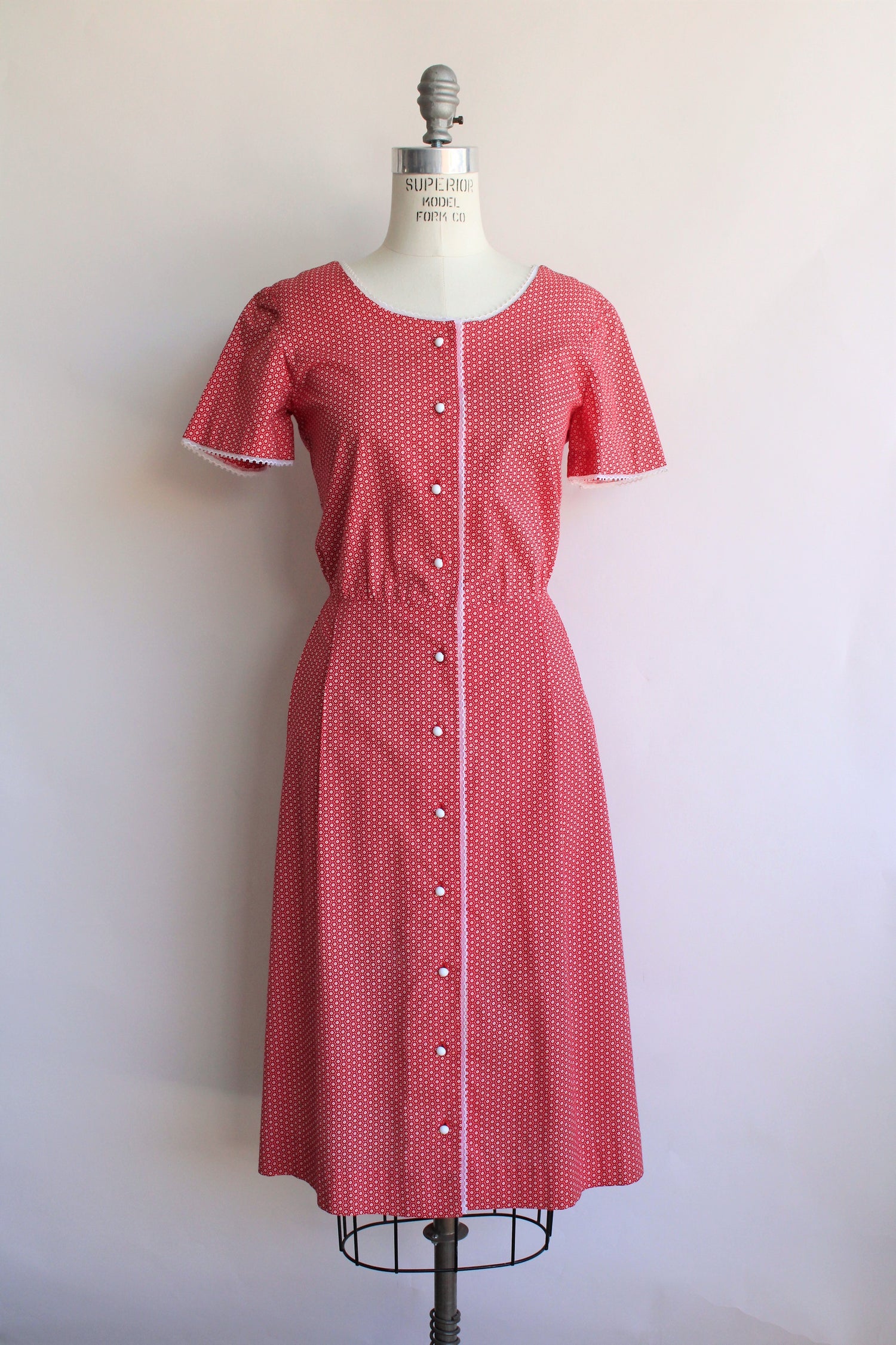 Vintage 1950s Red Calico Floral Dress