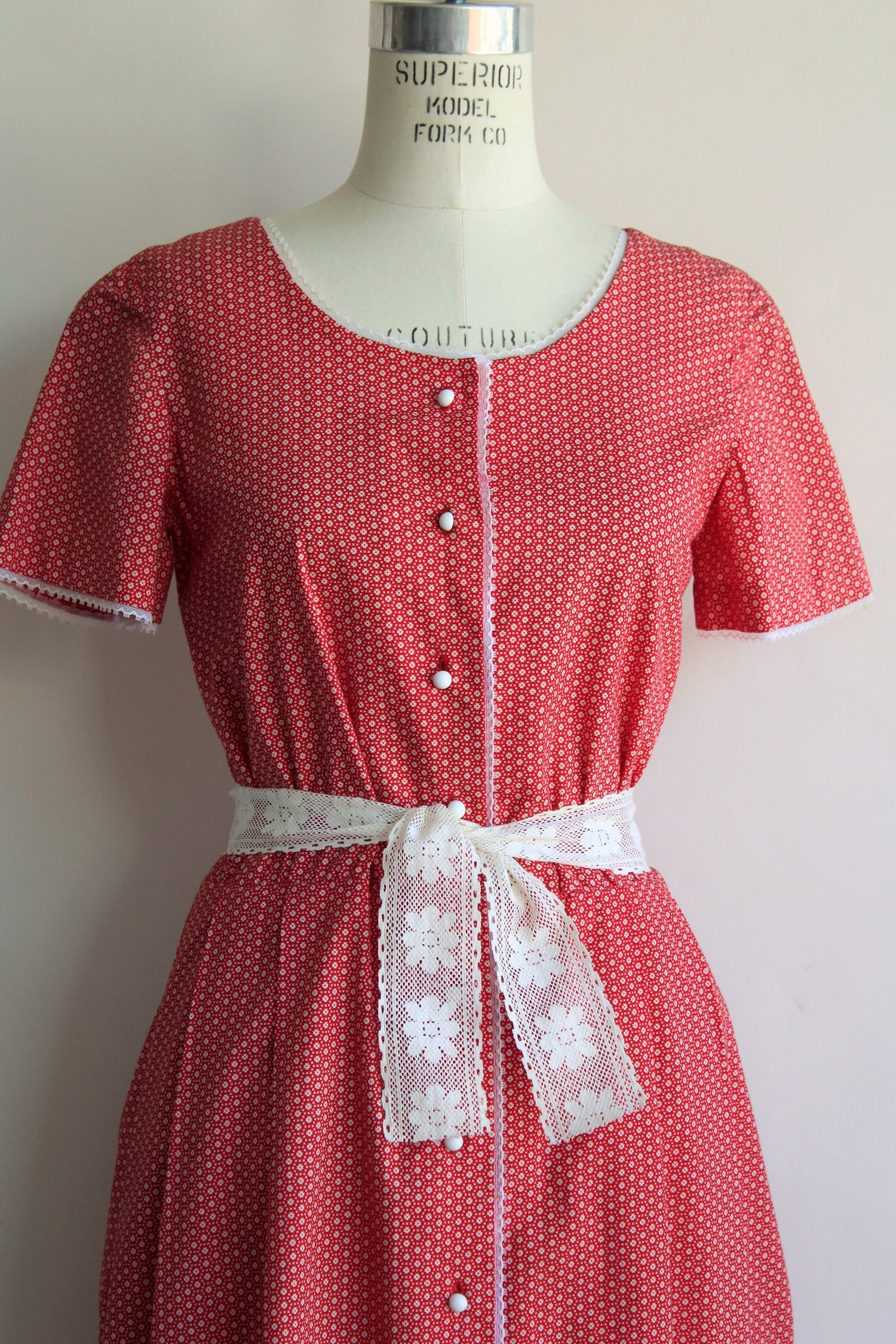 Vintage 1950s Red Calico Floral Dress