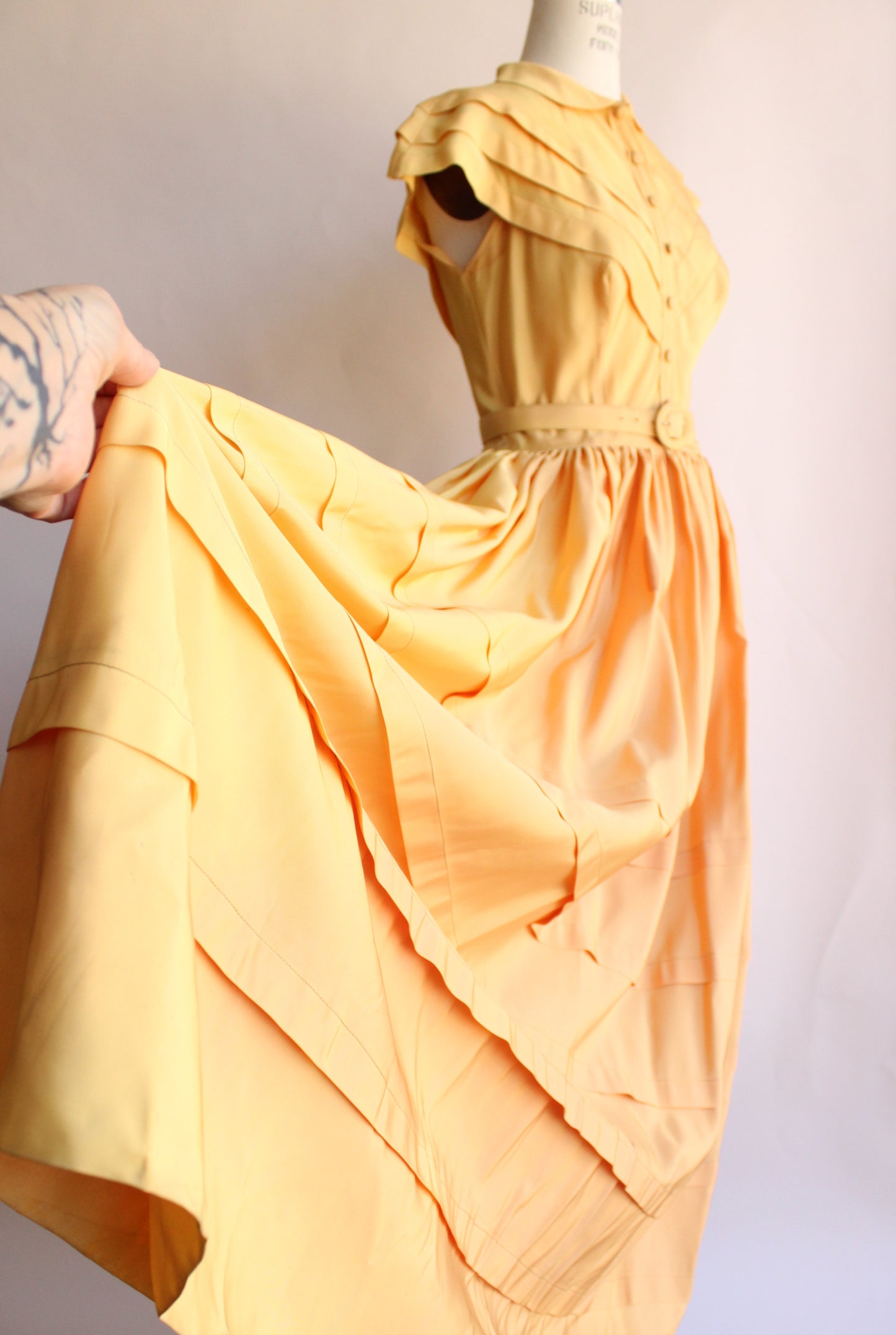 Vintage 1940s Full Length Yellow Gown with Gloves