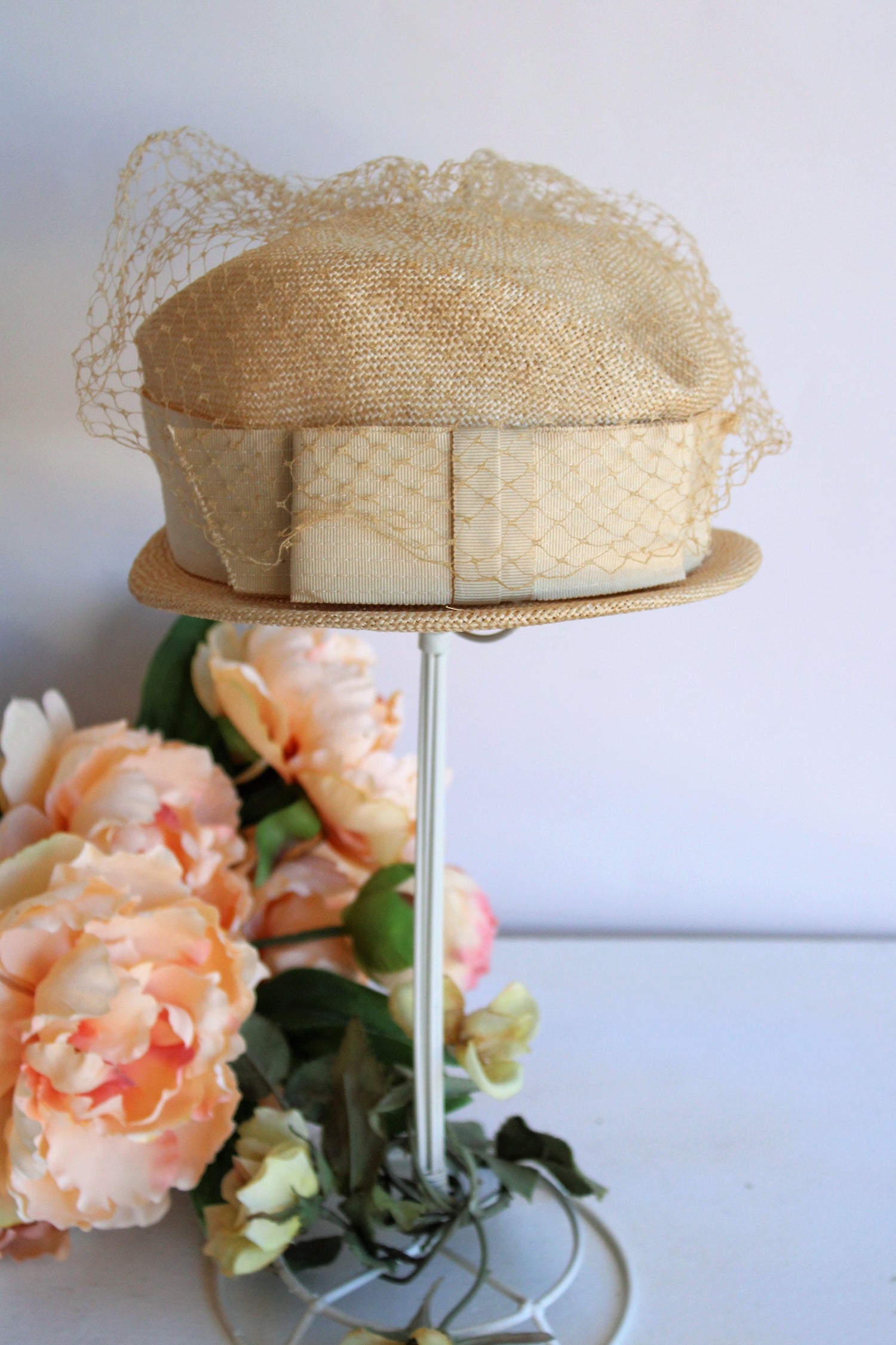 Vintage 1950s Straw Cloche Hat with Veil and Bow