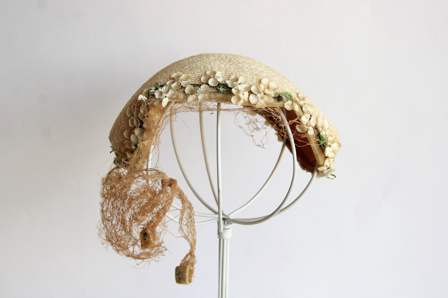 Vintage 1950s Ivory Curvette Hat with Flowers
