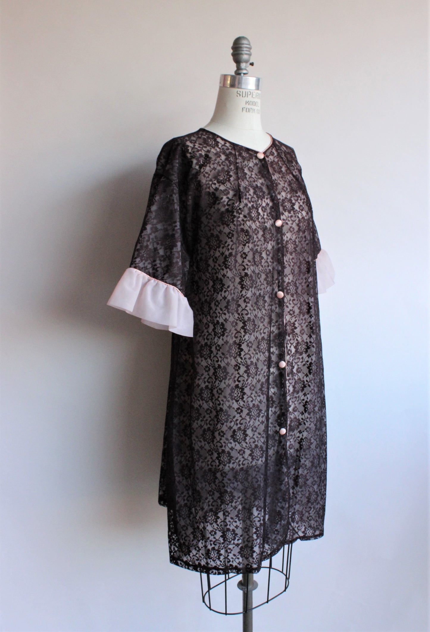 Vintage 1960s Black and Pink Lace Robe Peignoir by Couture Originals