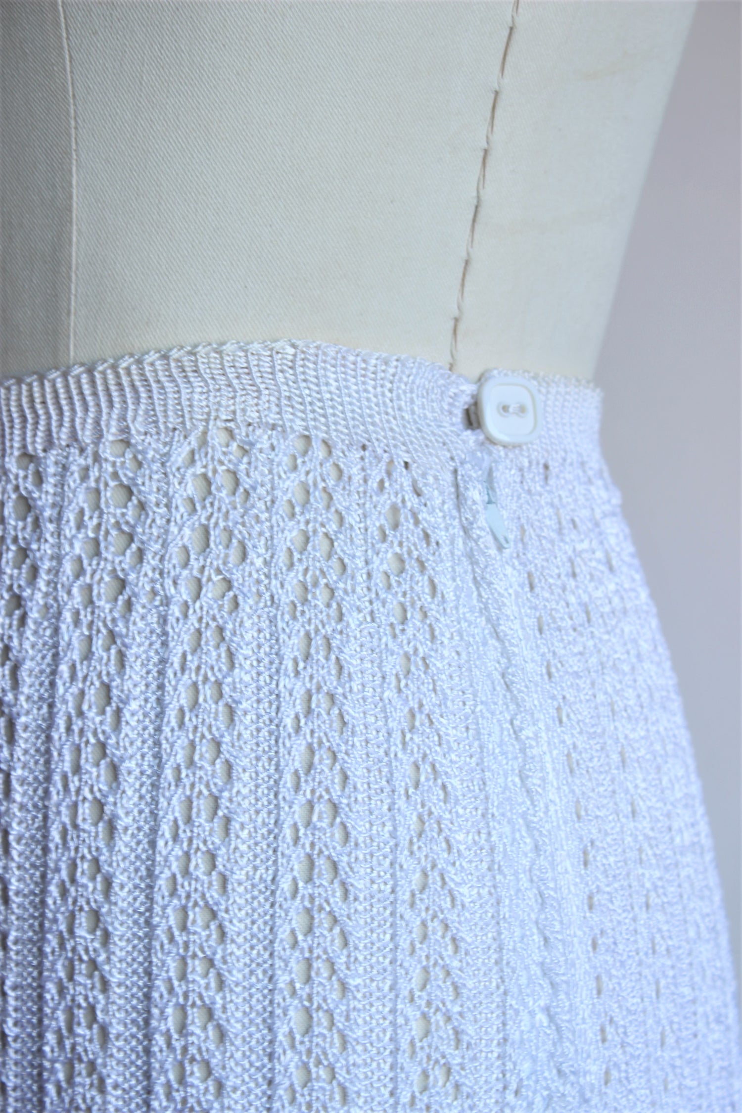 Vintage 1970s Does 1940s White Knit Skirt