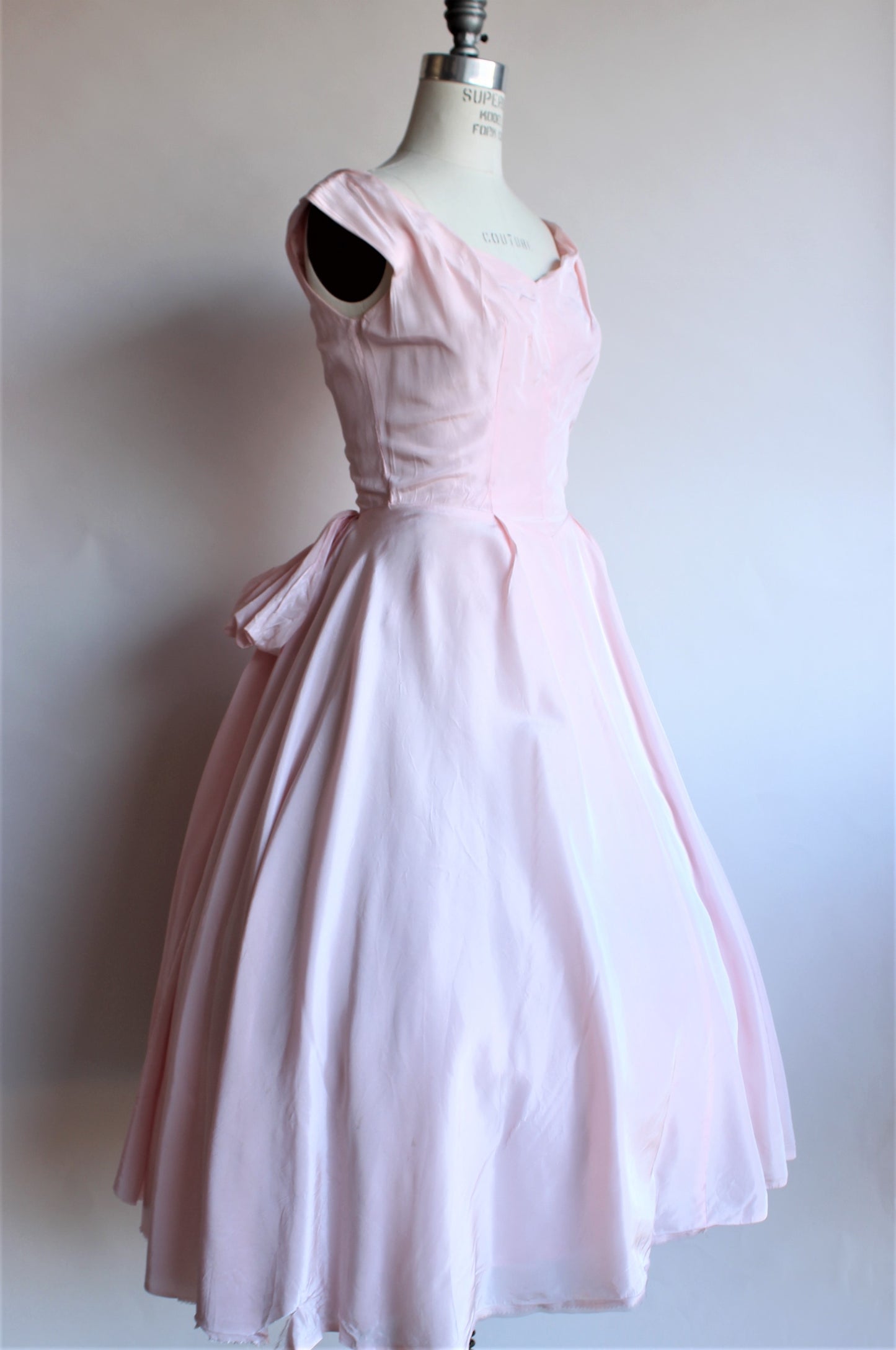 Vintage 1950s Harry Keiser Pink Taffeta Dress