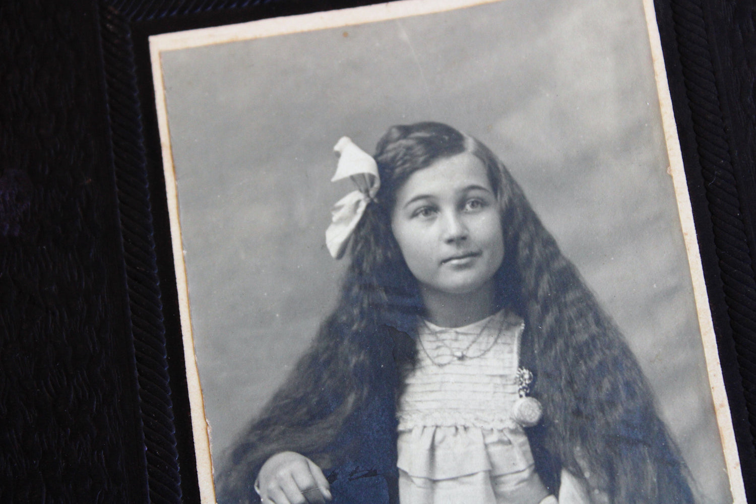 Antique 1910s Photo of a Young Girl