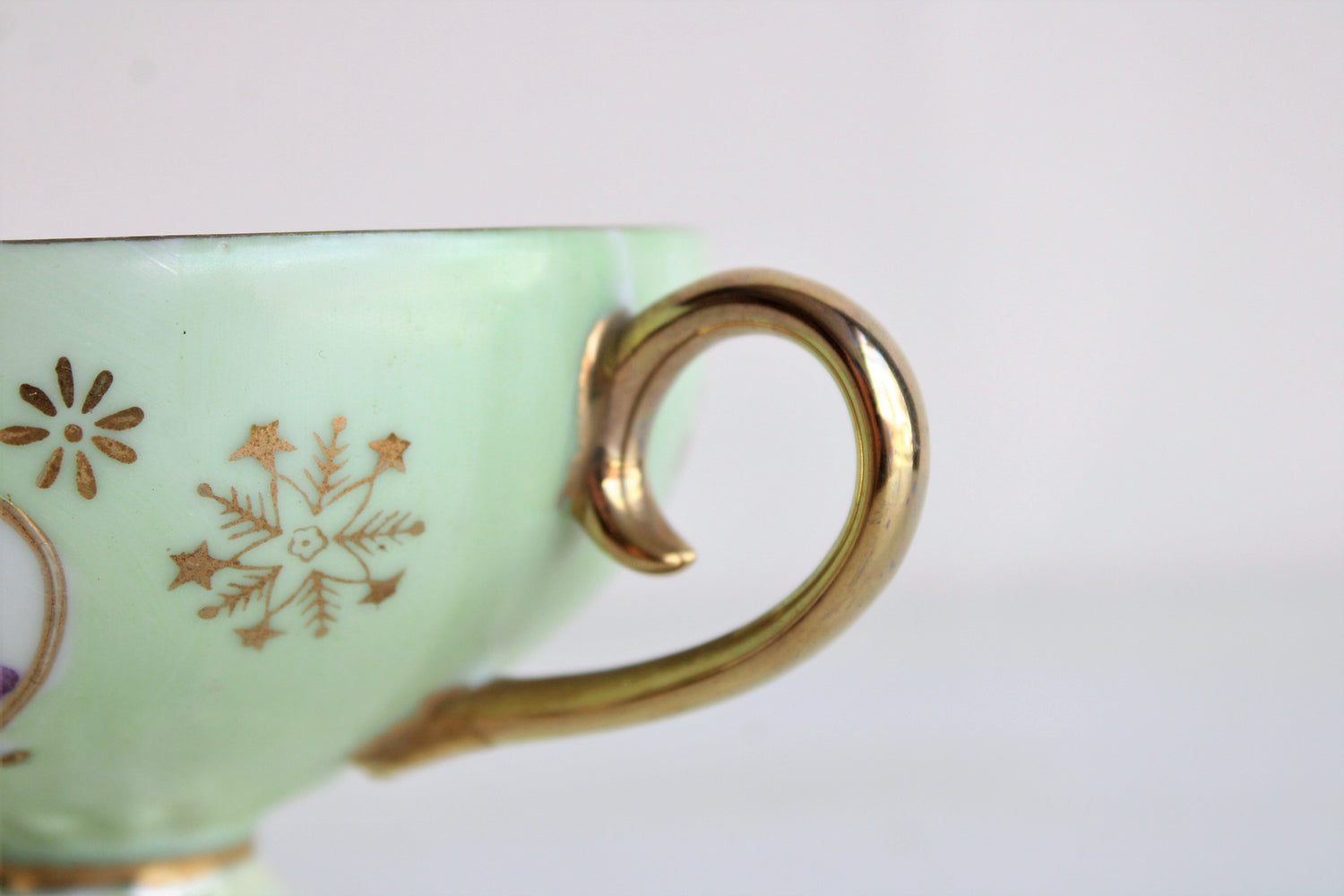 Vintage 1950s Lefton Violet Tea Cup