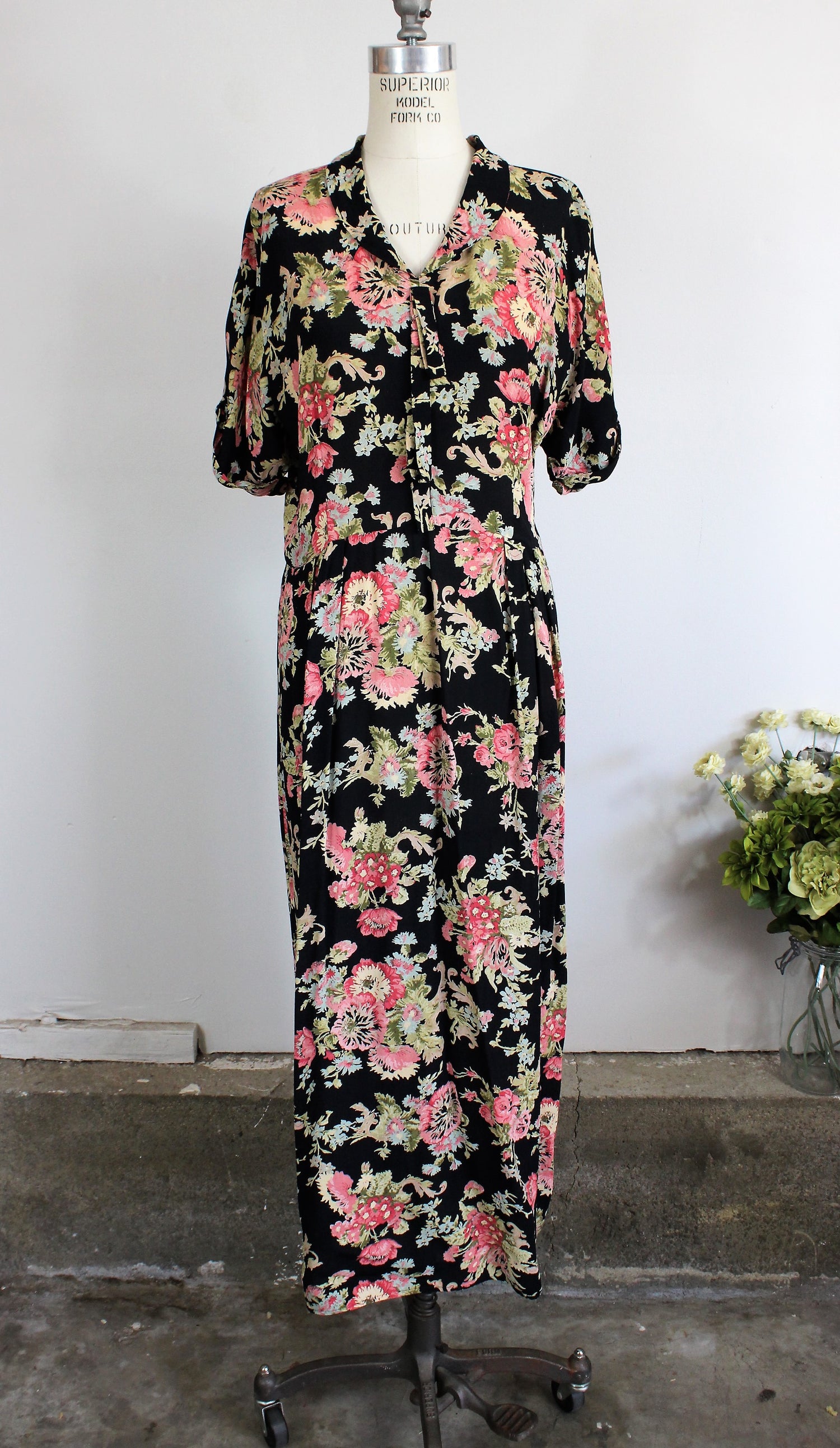 Vintage 1980's 1990s Toots Pierre Black Floral Print Dress