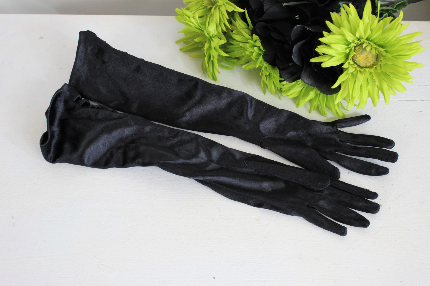 Vintage 1990s Black Satin Gloves With Ruching
