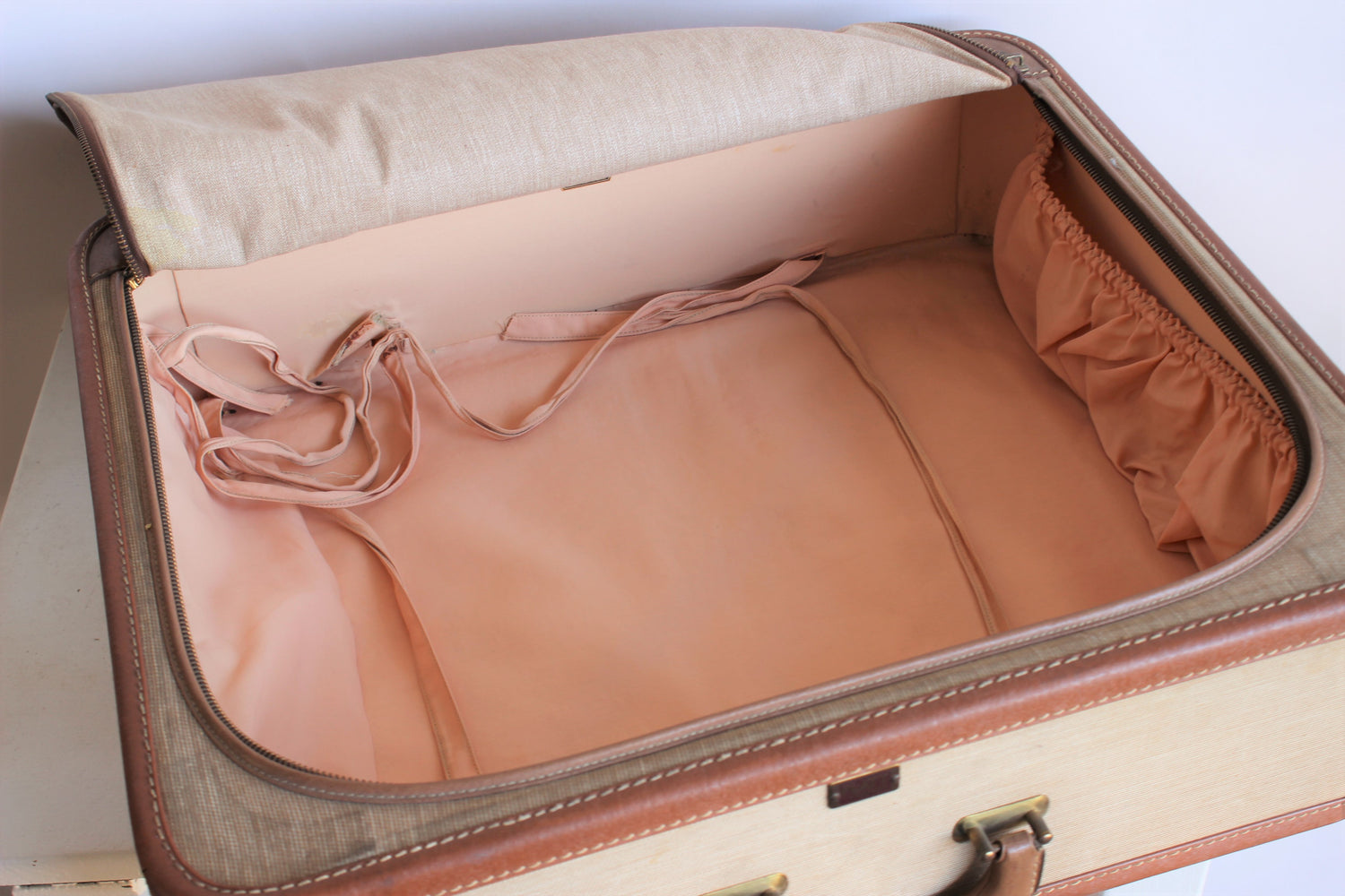Vintage 1940s Platt Luggage Suitcase