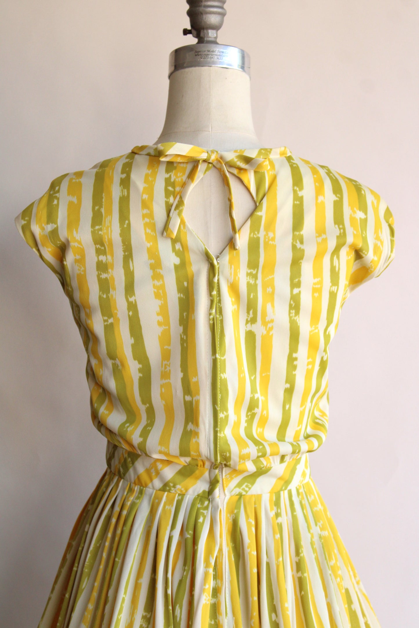 Vintage 1950s Green and Yellow Dress by Kerrybrooke