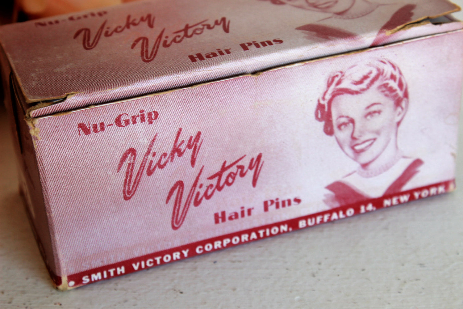 Vintage 1940s Hair Pins,100s of Vicky Victory Bobby Pins in Original Box