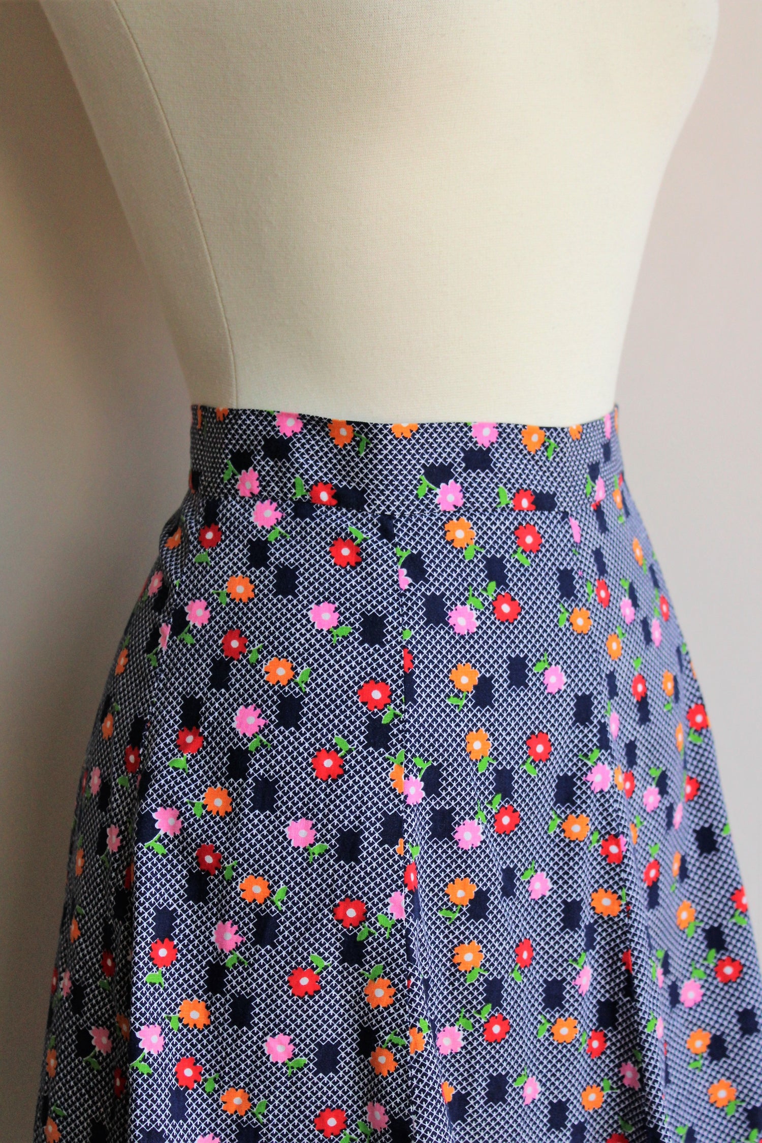 Vintage 1970s Skirt With Navy Blue Flowers