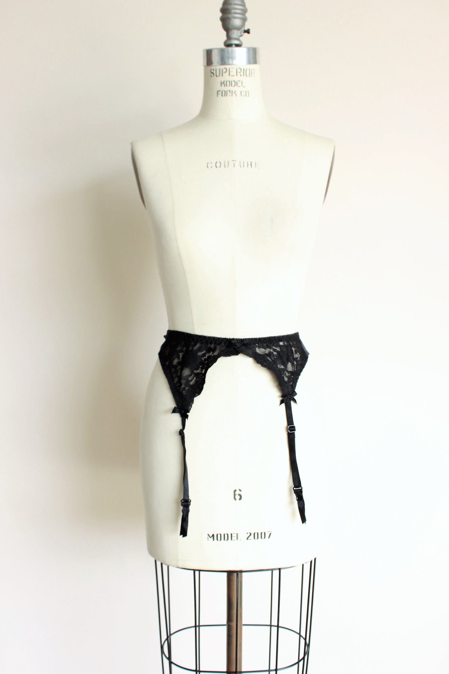 Vintage 1990s Black Lace Garter Belt 