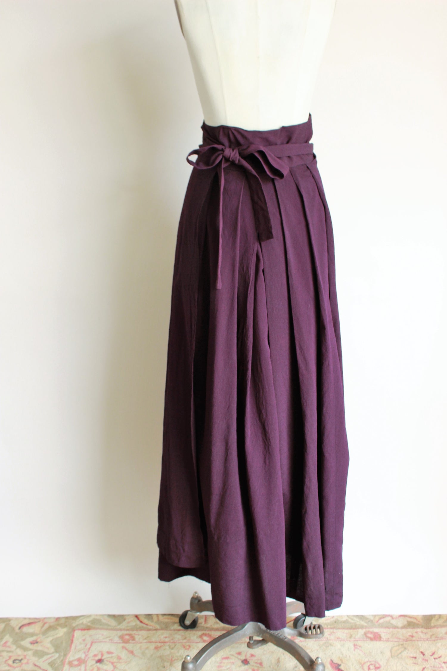 Vintage 1940s Purple Rayon Wrap Skirt