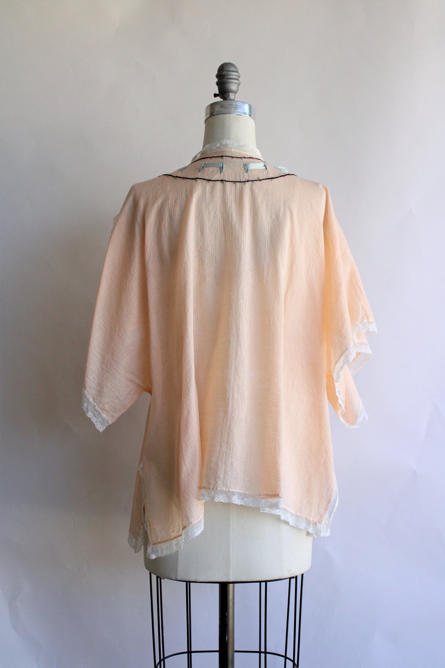 Vintage 1920s Butterfly Bed Jacket in Peach Cotton
