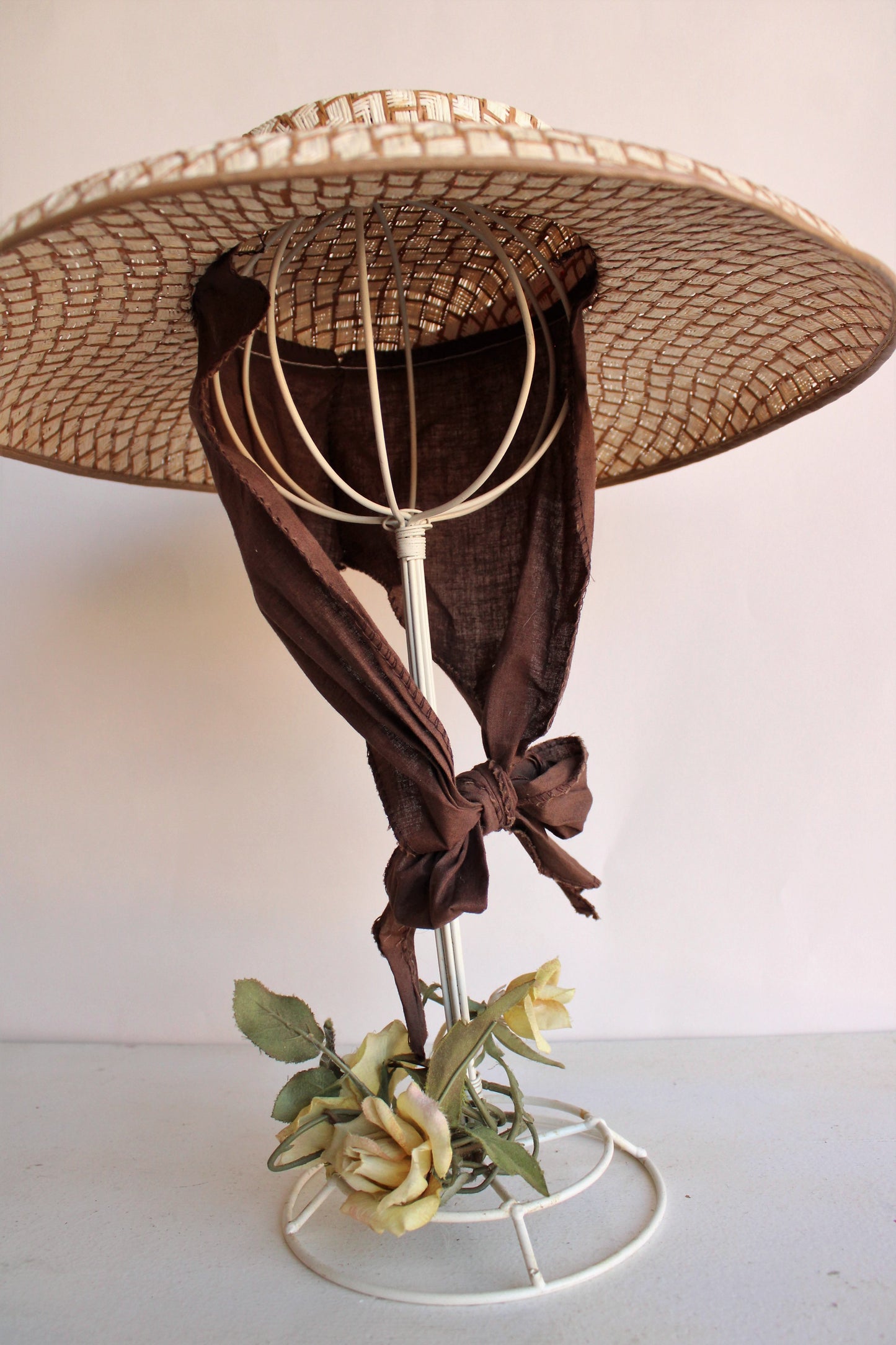 Vintage 1950s Straw Hat with Scarf Tie