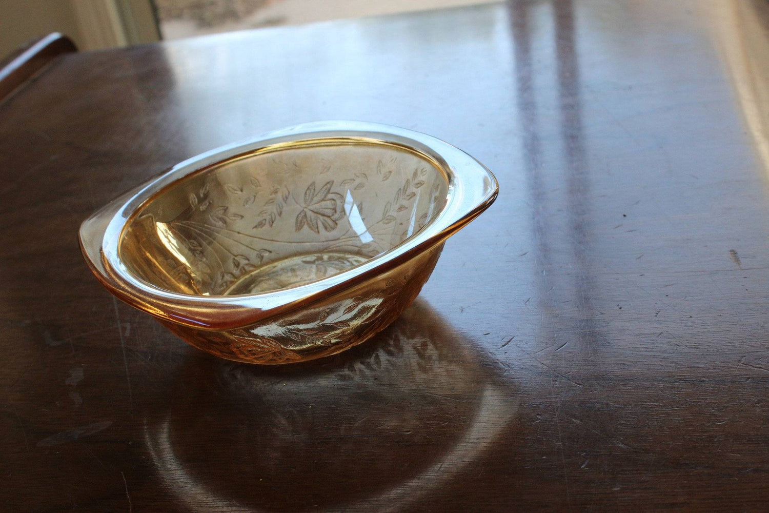 Vintage Carnival Glass Marigold Bowl-Mint Chips Vintage Home Goods-Carnival Glass Bowl,Collectible Glass,Marigold Carnival Glass,Vintage,Vintage Berry Bowl,Vintage Glass