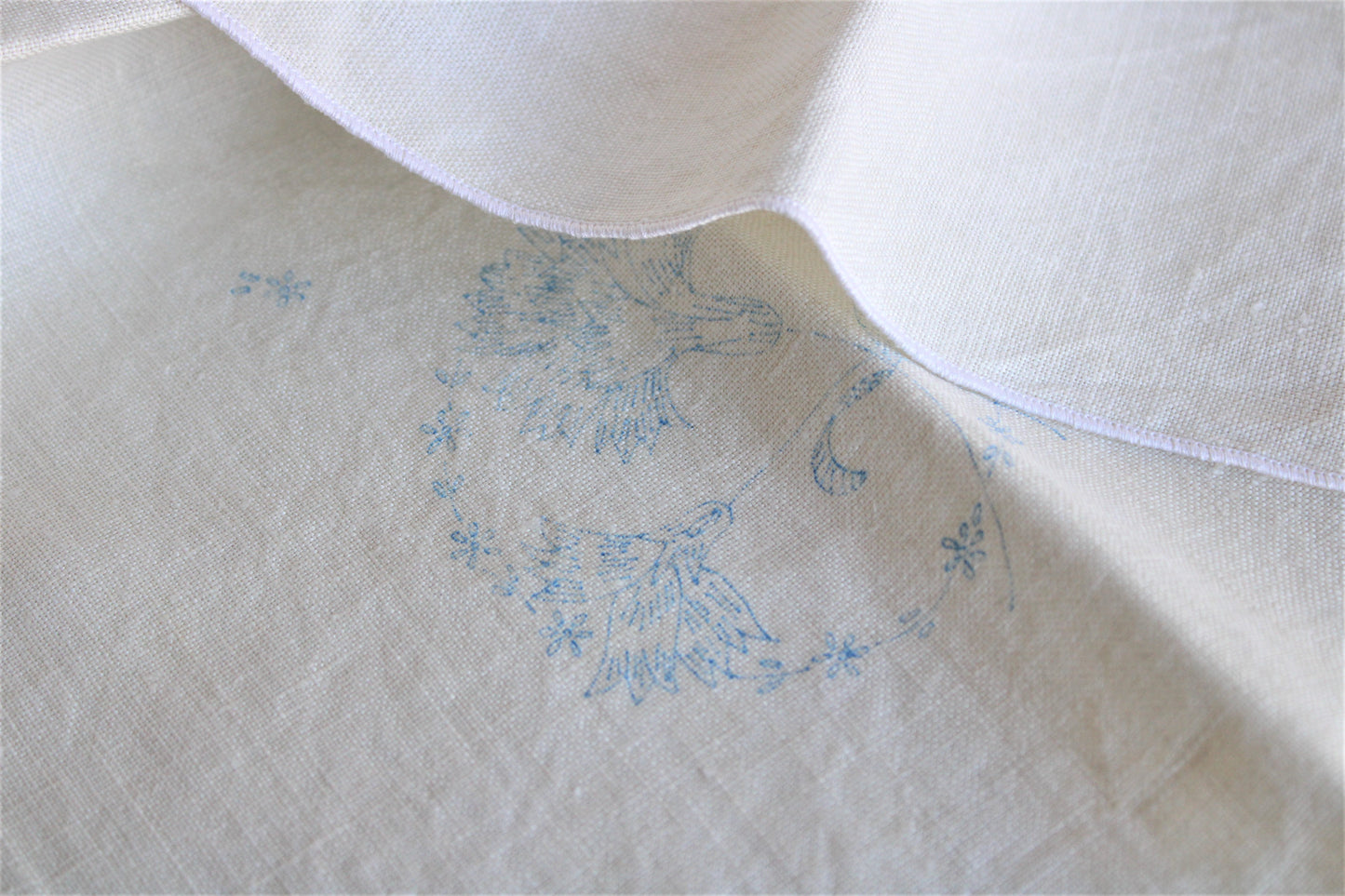 Vintage 1950s Linen Tea Towels for Embroidery