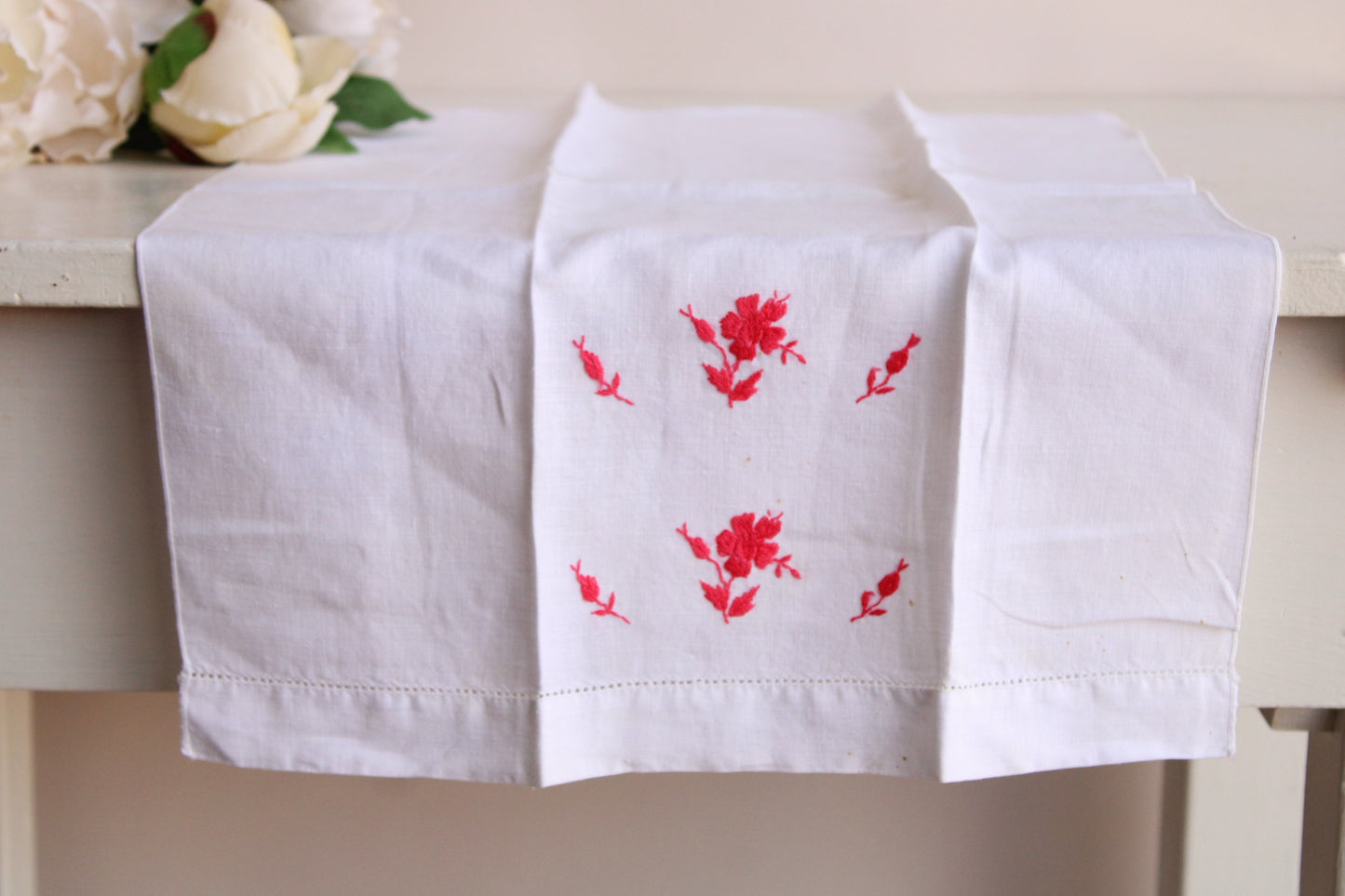 Vintage Fingertip Towel with Pinkish Red Flowers