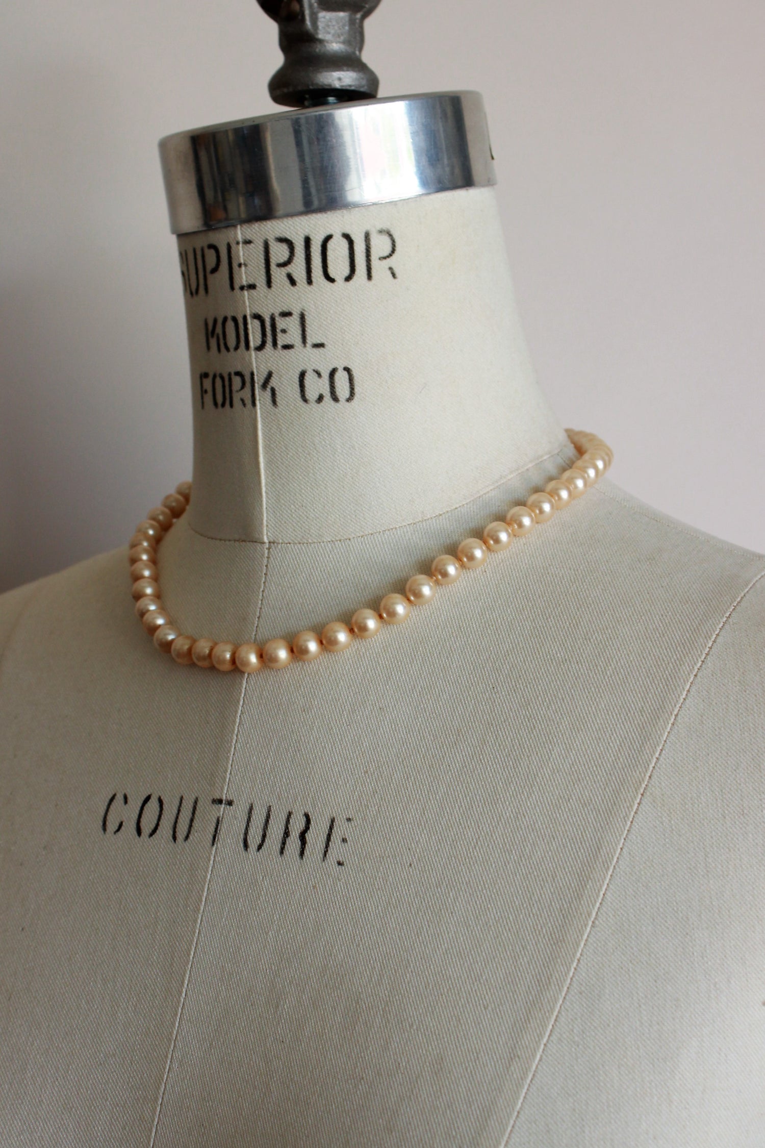 Vintage 1950s Faux Pearl Necklace