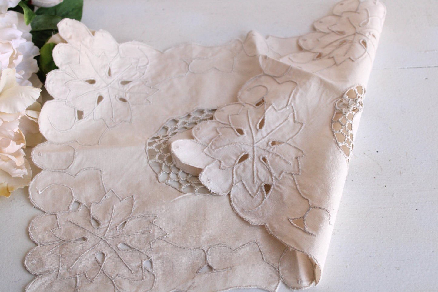 Vintage 1960s 1970s Embroidered Doily