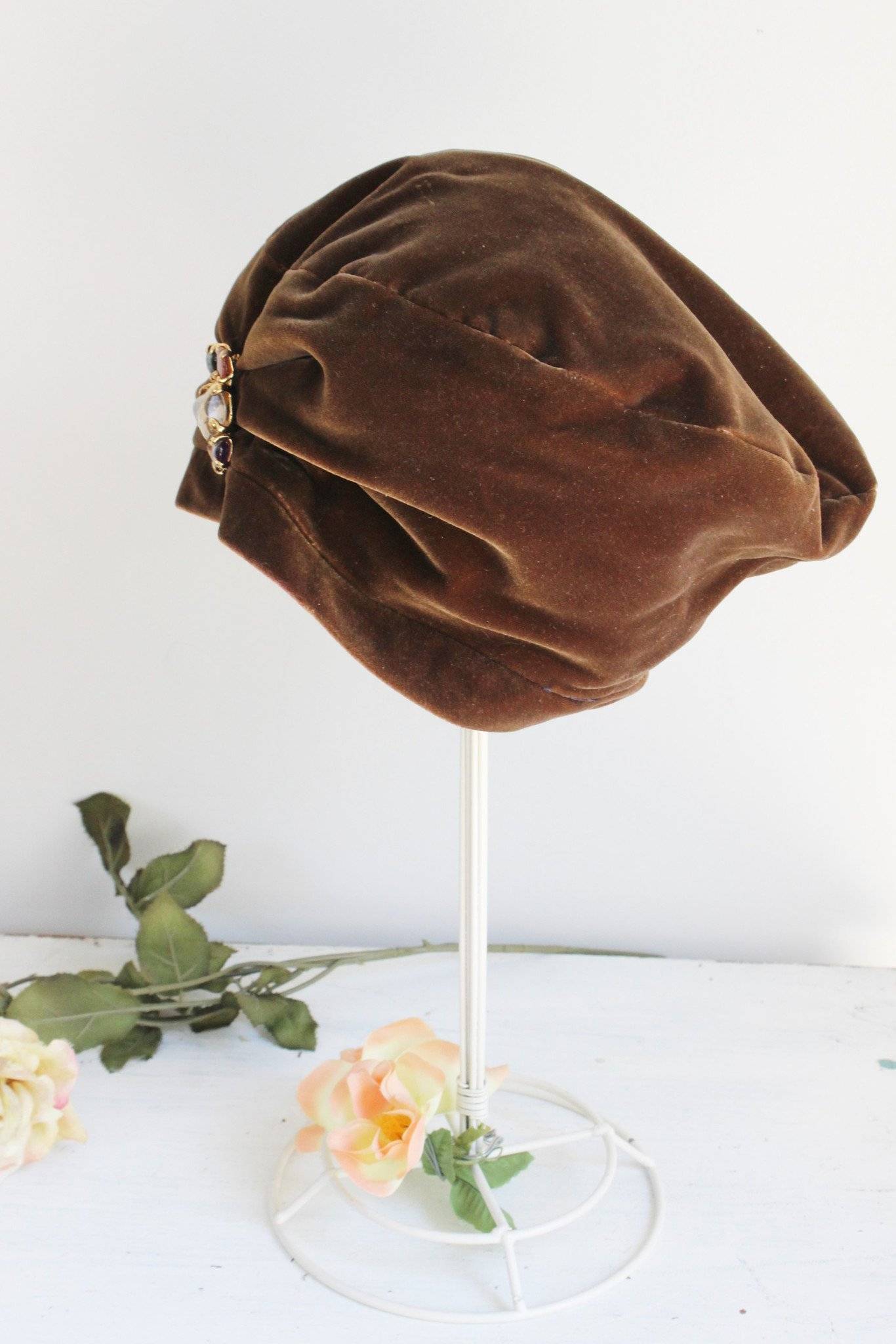 Vintage 1960s Brown Velvet Turban Hat-The Black Velvet Emporium-1960s,accessory,brown velvet,hat,millinery,muffin cap,sluchy,stone broach,turban,Vintage