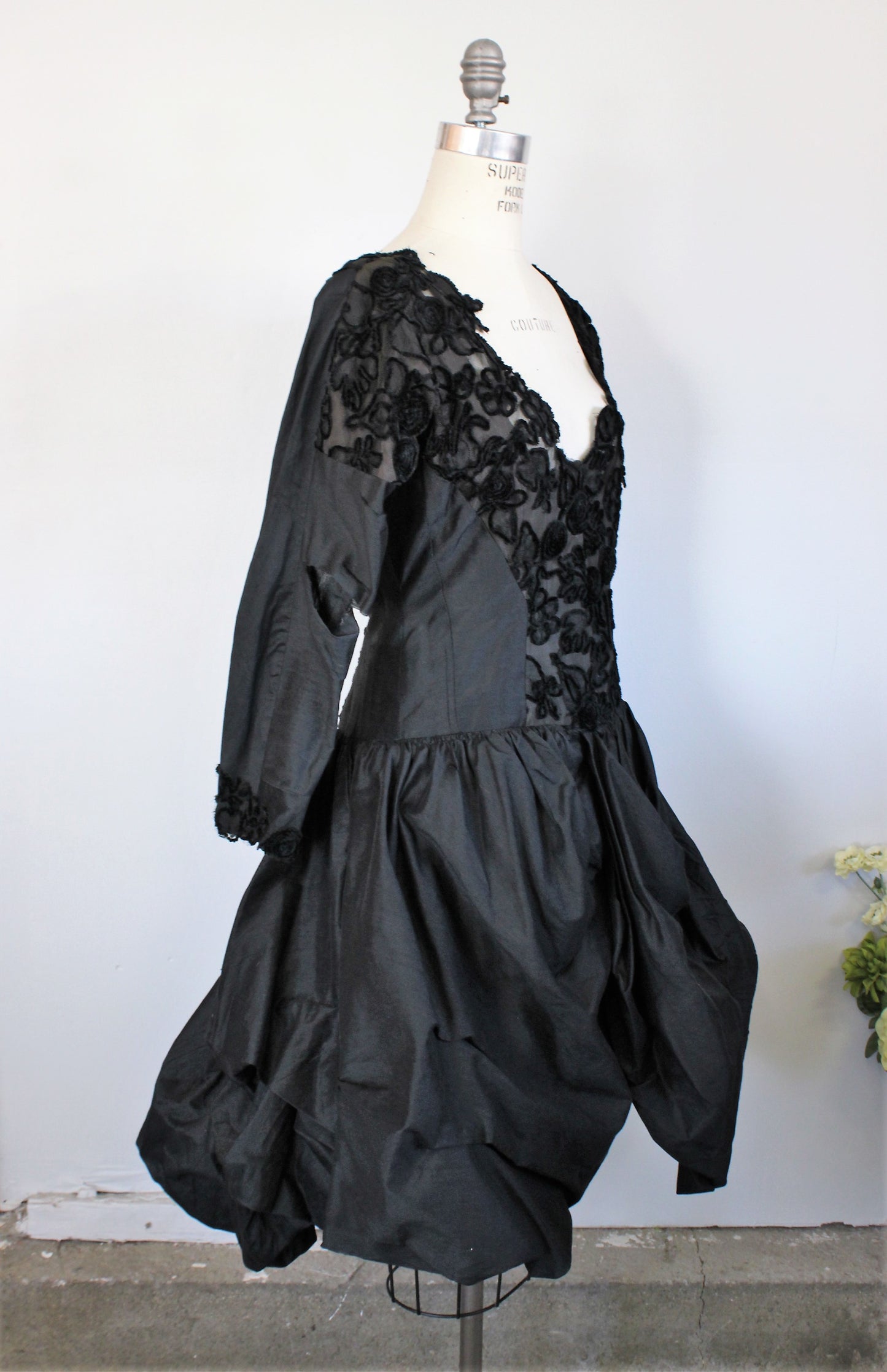 Vintage 1950s Black Fit and Flare Bubble Dress