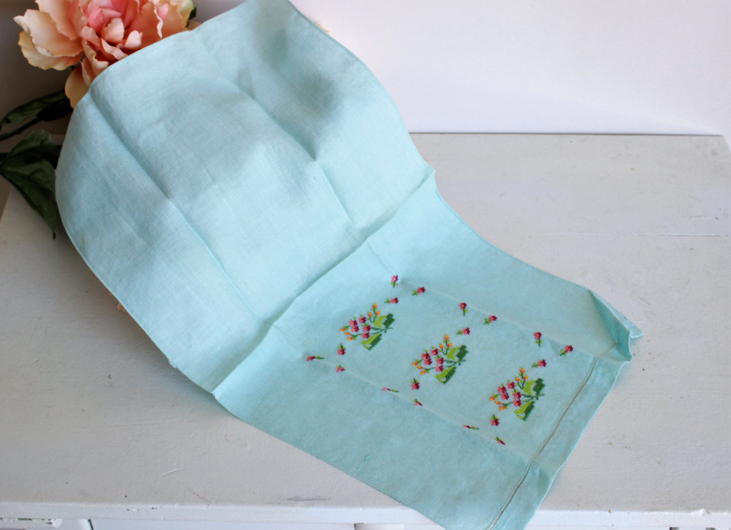Vintage 1950s 1960s  Mint Green Cross Stitch Fingertip Towel 