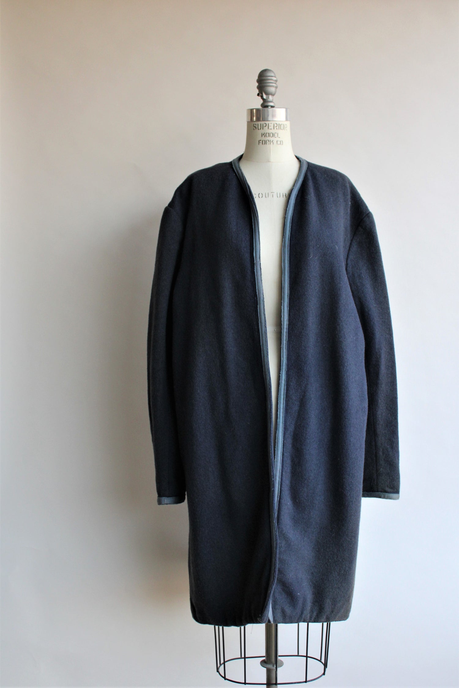 Vintage 1950s 1960s Coat In Navy Blue Wool