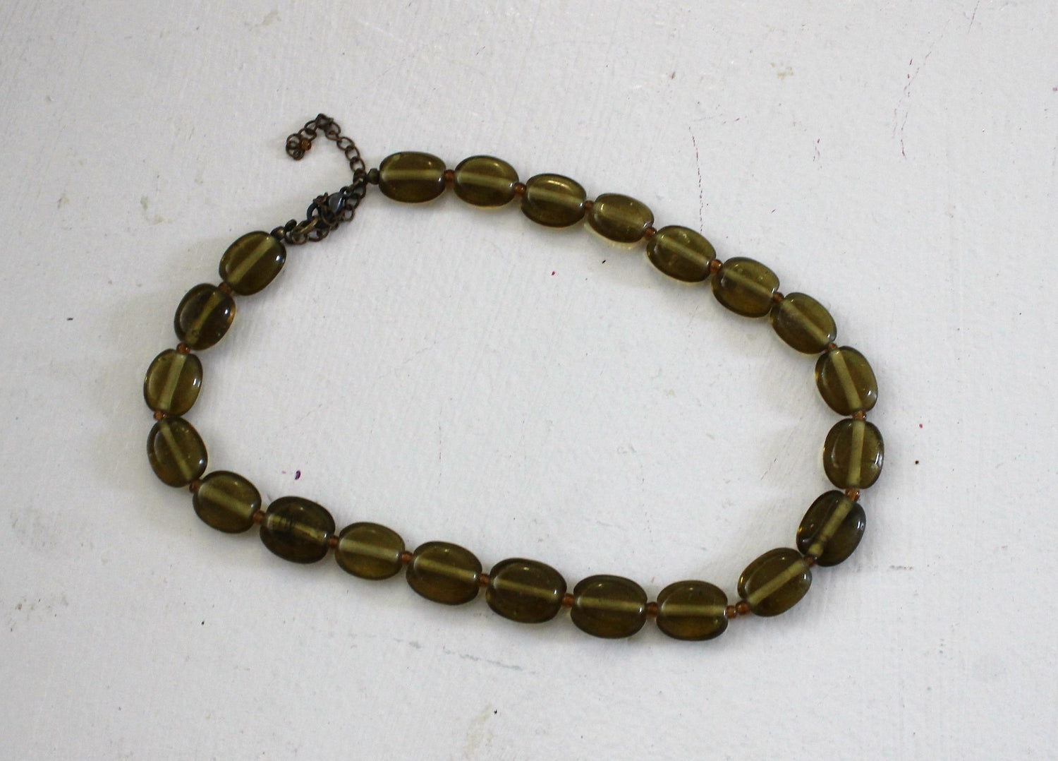 Vintage 1950s Green Glass Bead Necklace