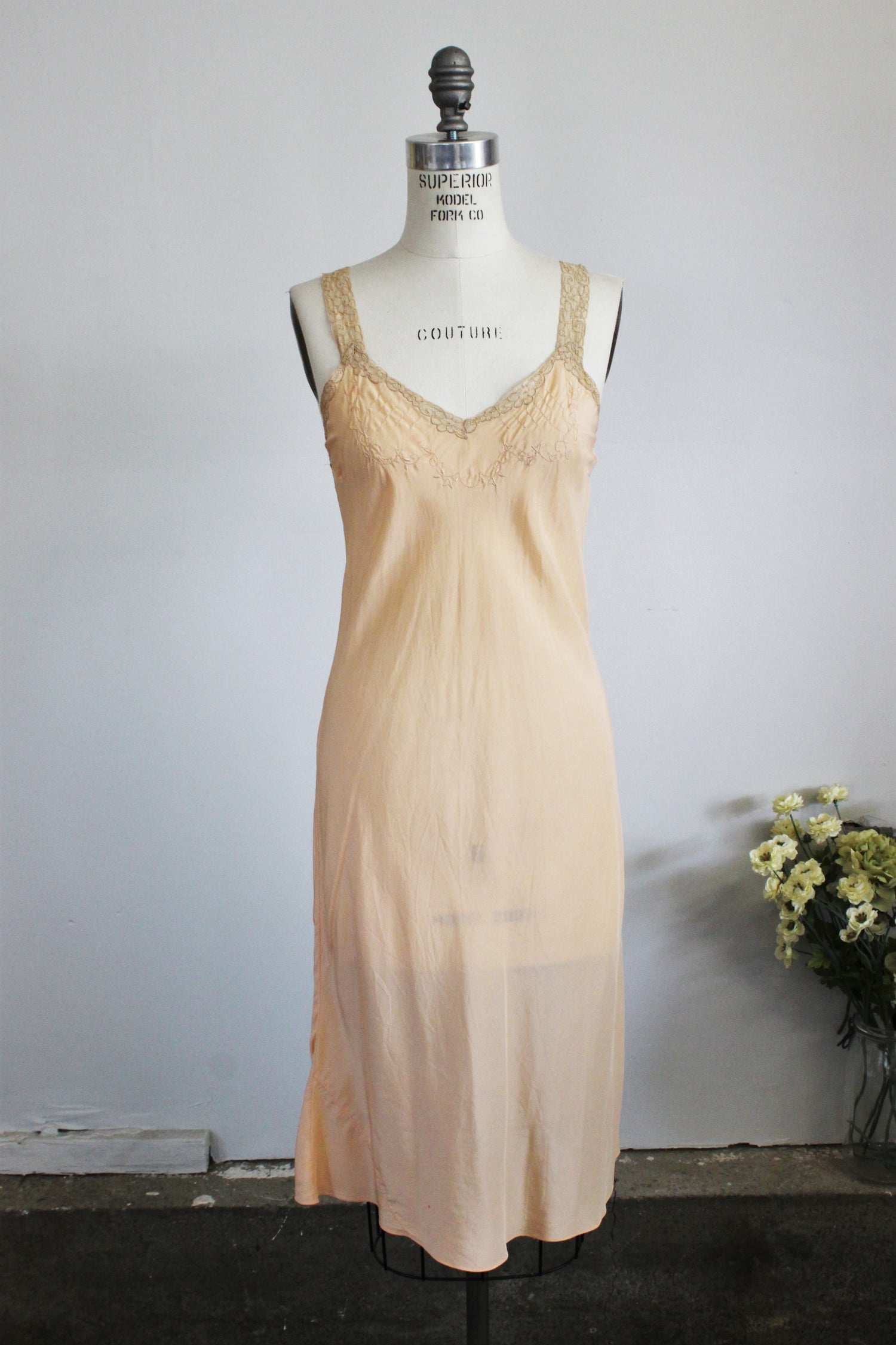 Vintage 1930s 1940s Blush Nightgown Or Slip 