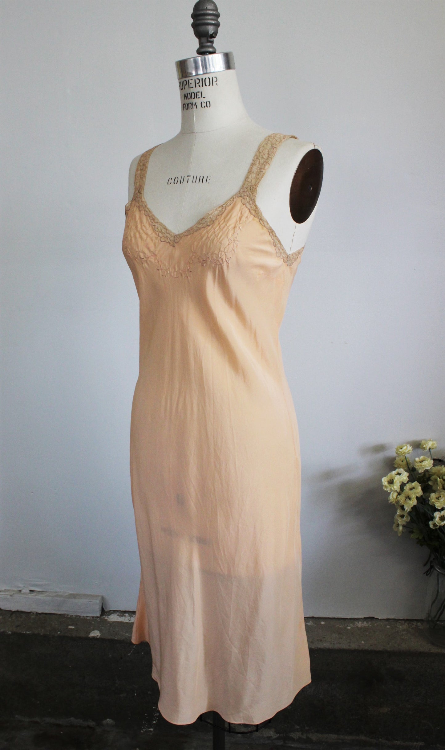 Vintage 1930s 1940s Blush Nightgown Or Slip
