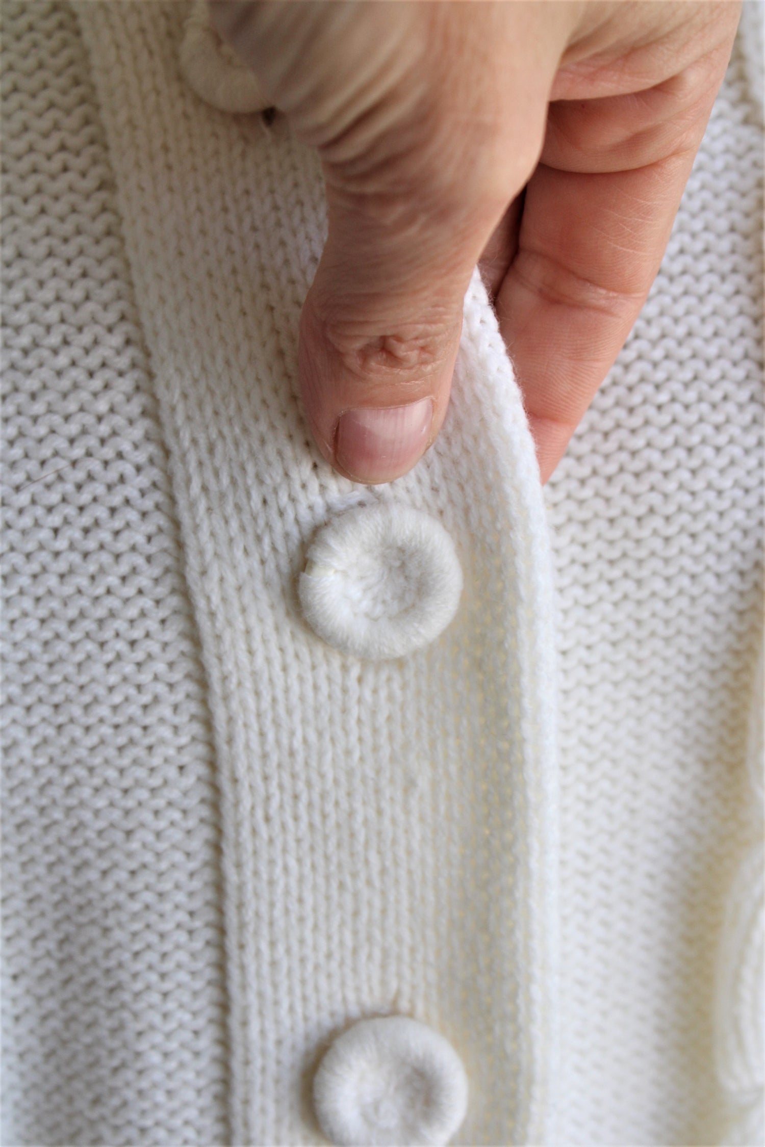 Vintage 1960s 1970s White Cable Knit Cardigan