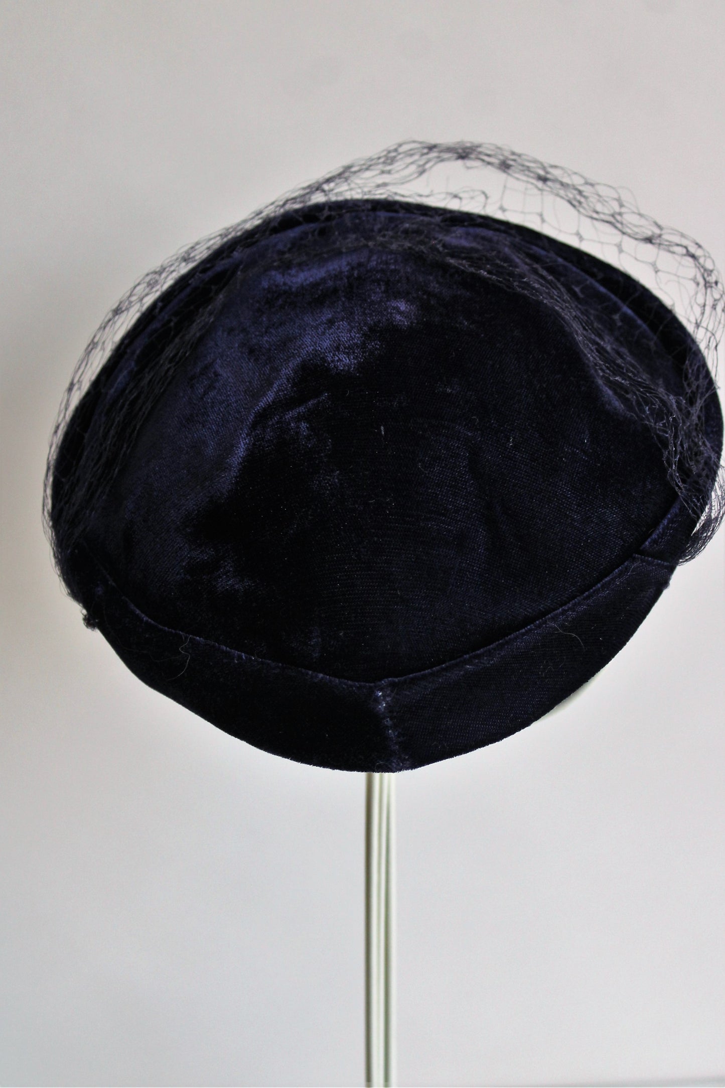 Vintage 1950s Blue Velvet Topper Hat