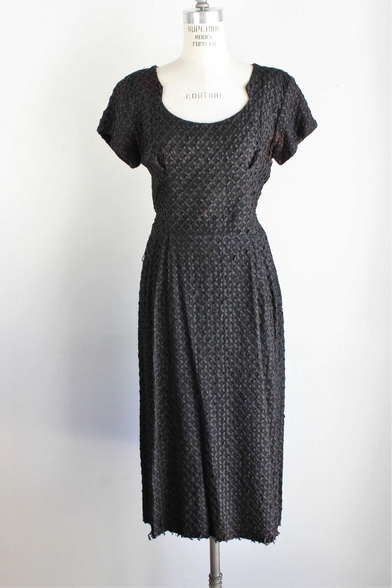 Vintage 1940s 1950s Ribbon Wiggle Dress