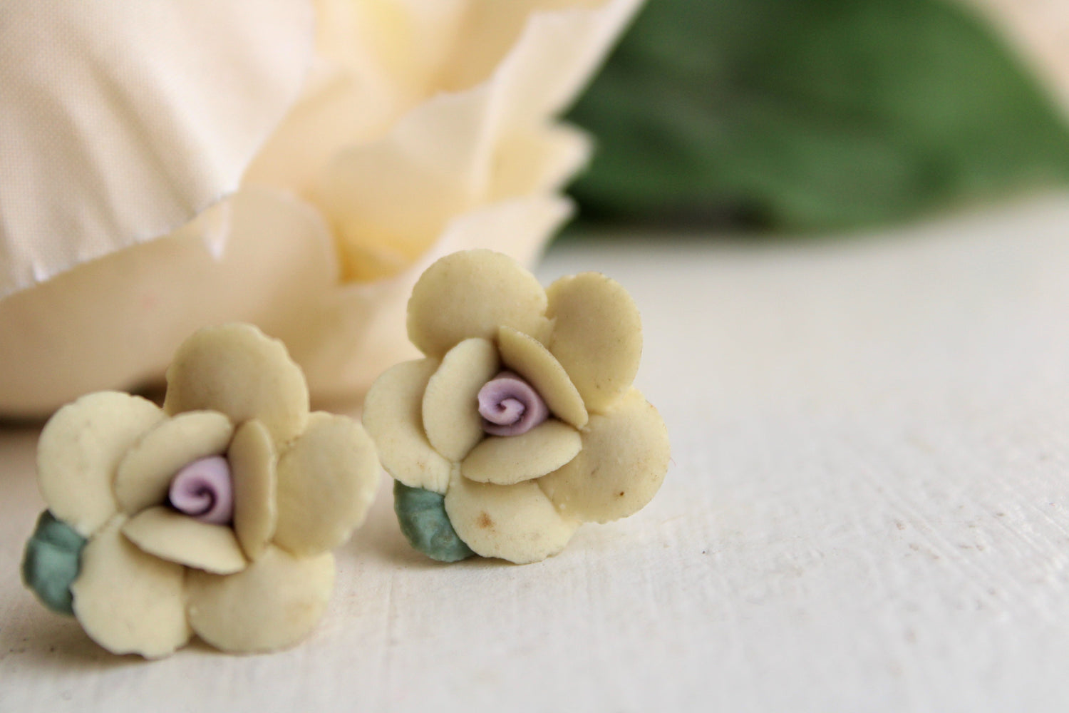 Vintage Ceramic Flower Earrings