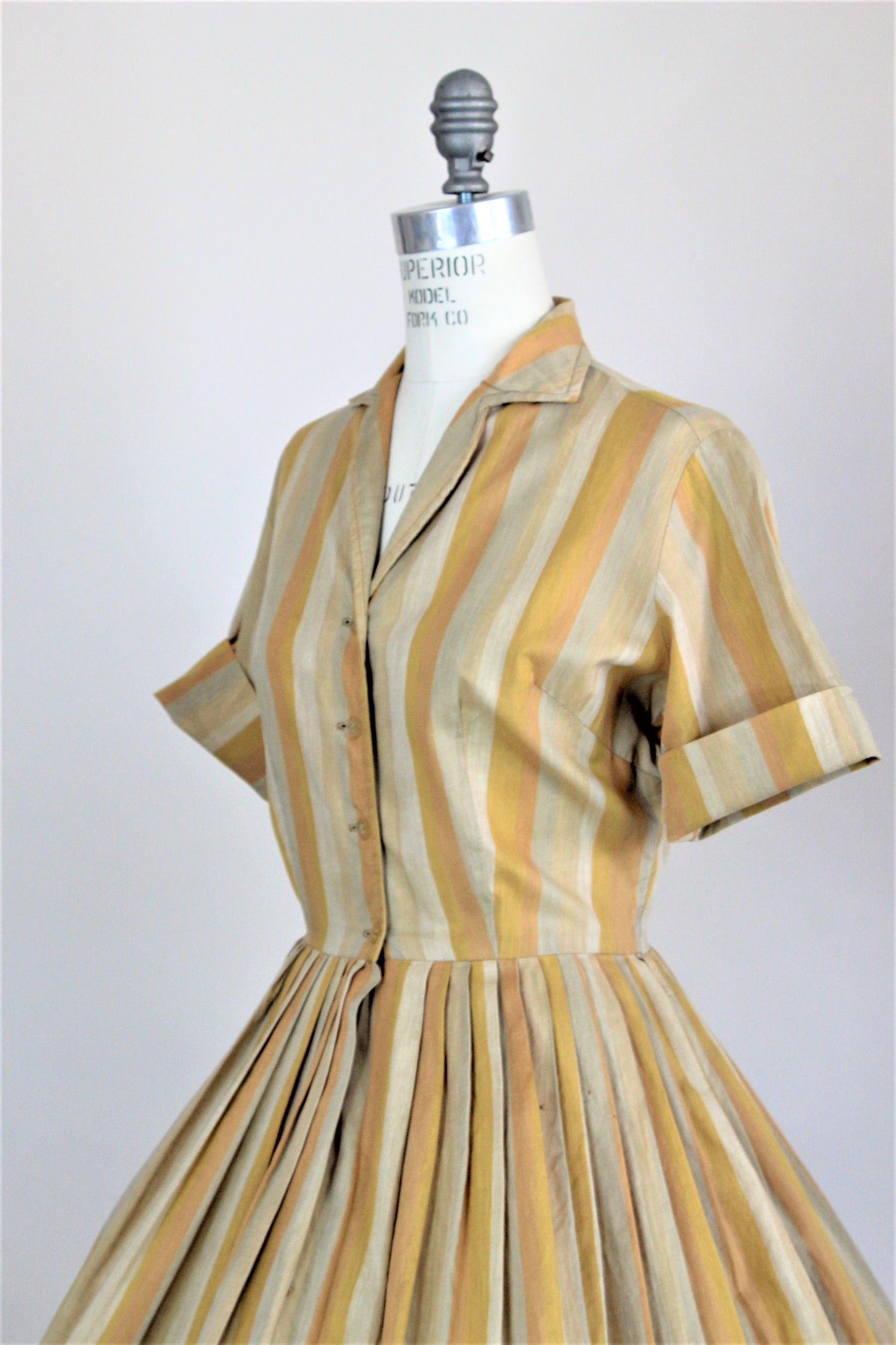 Vintage 1950s Shirtwaist Day Dress In Vertical Stripes