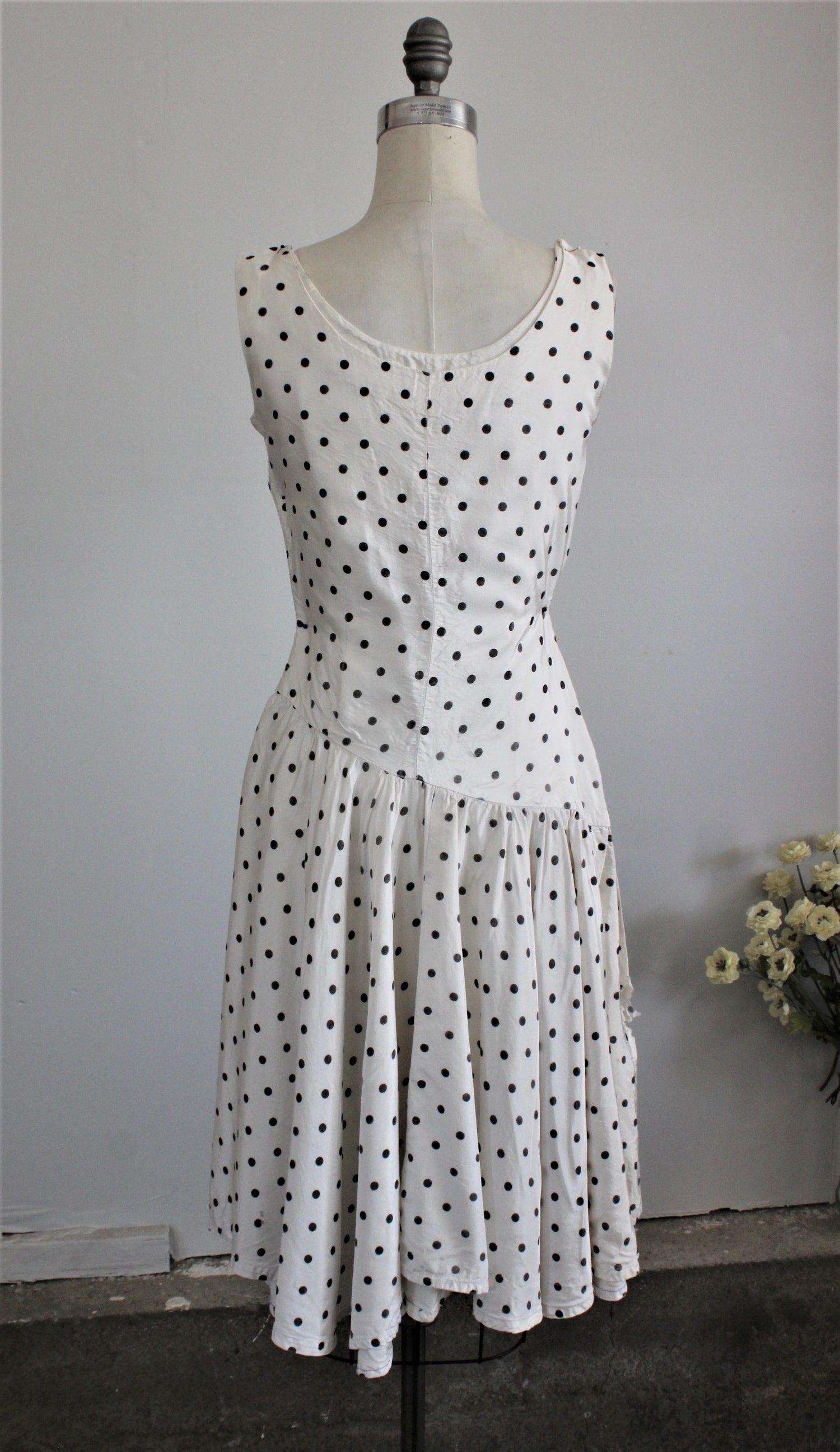 CLEARANCE: Vintage 1950s Polkadot Dress