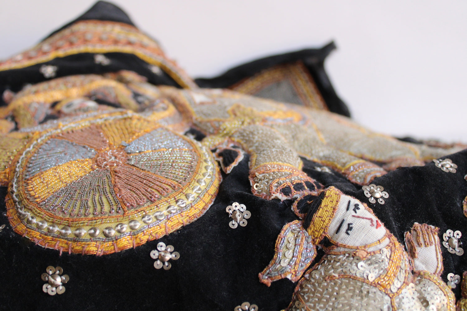 Vintage 1940s Kalaga Wall Hanging