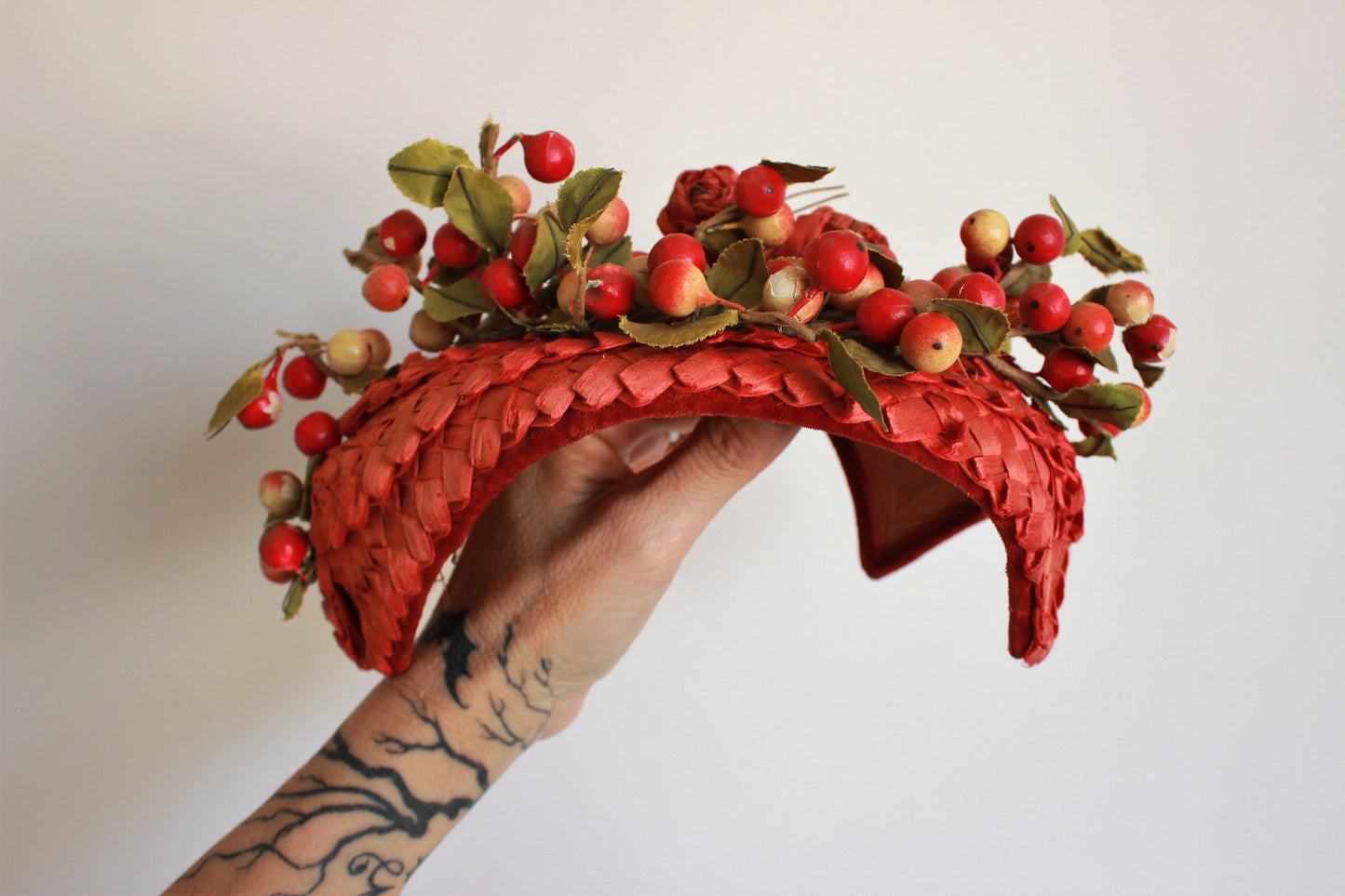 Vintage 1940s Curvette Hat in Red Straw with Berries and Flowers