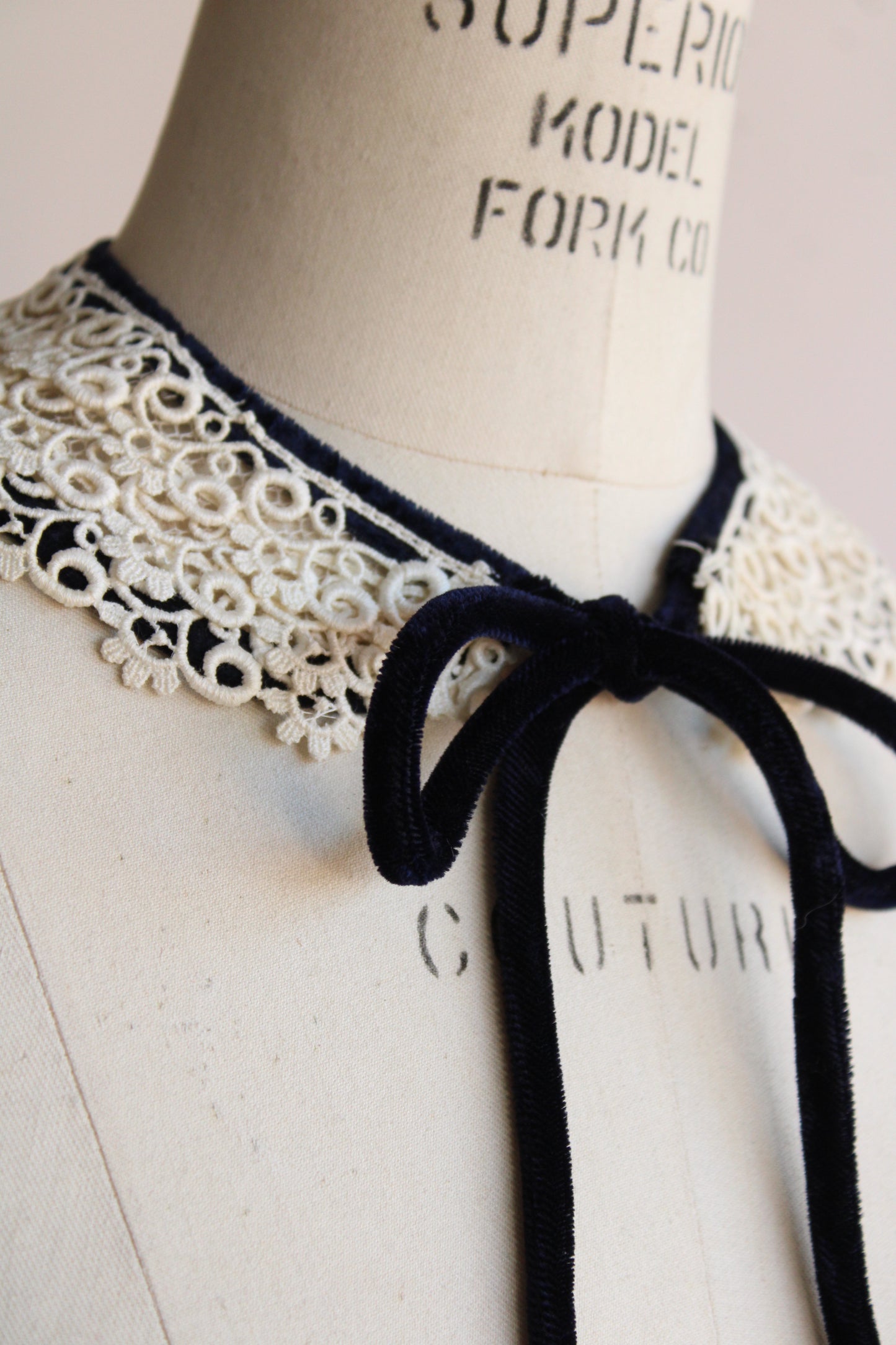 Vintage 1940s Lace Collar with Blue Velvet Ribbon