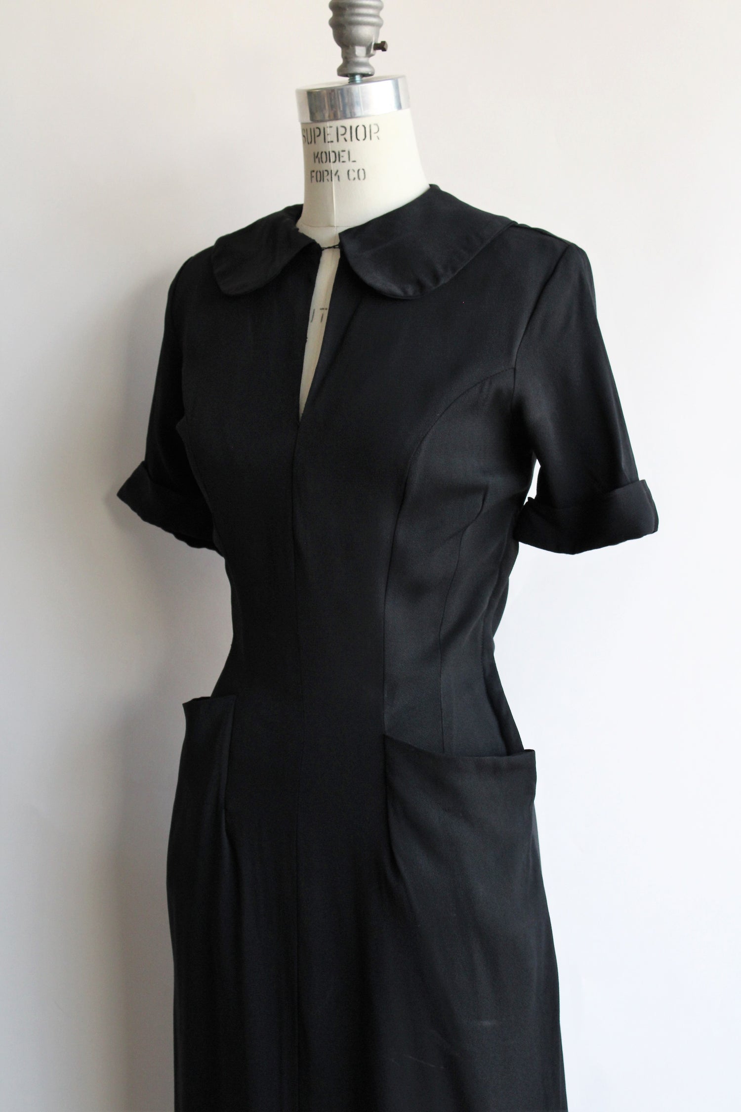 Vintage 1940s Rayon Crepe Dress with Pockets, Keyhole Neck and