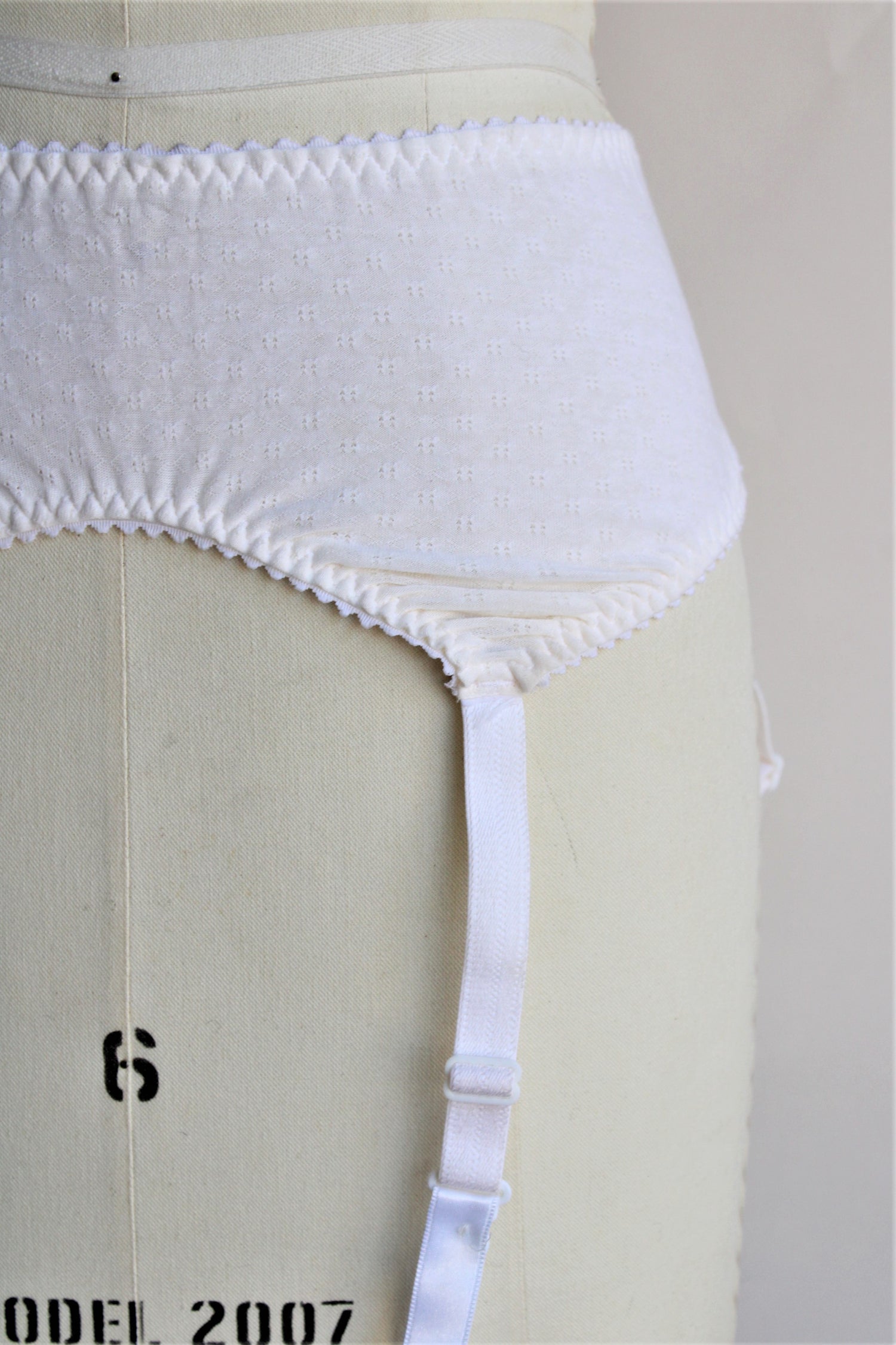 Vintage 1990s White Cotton Garter Belt